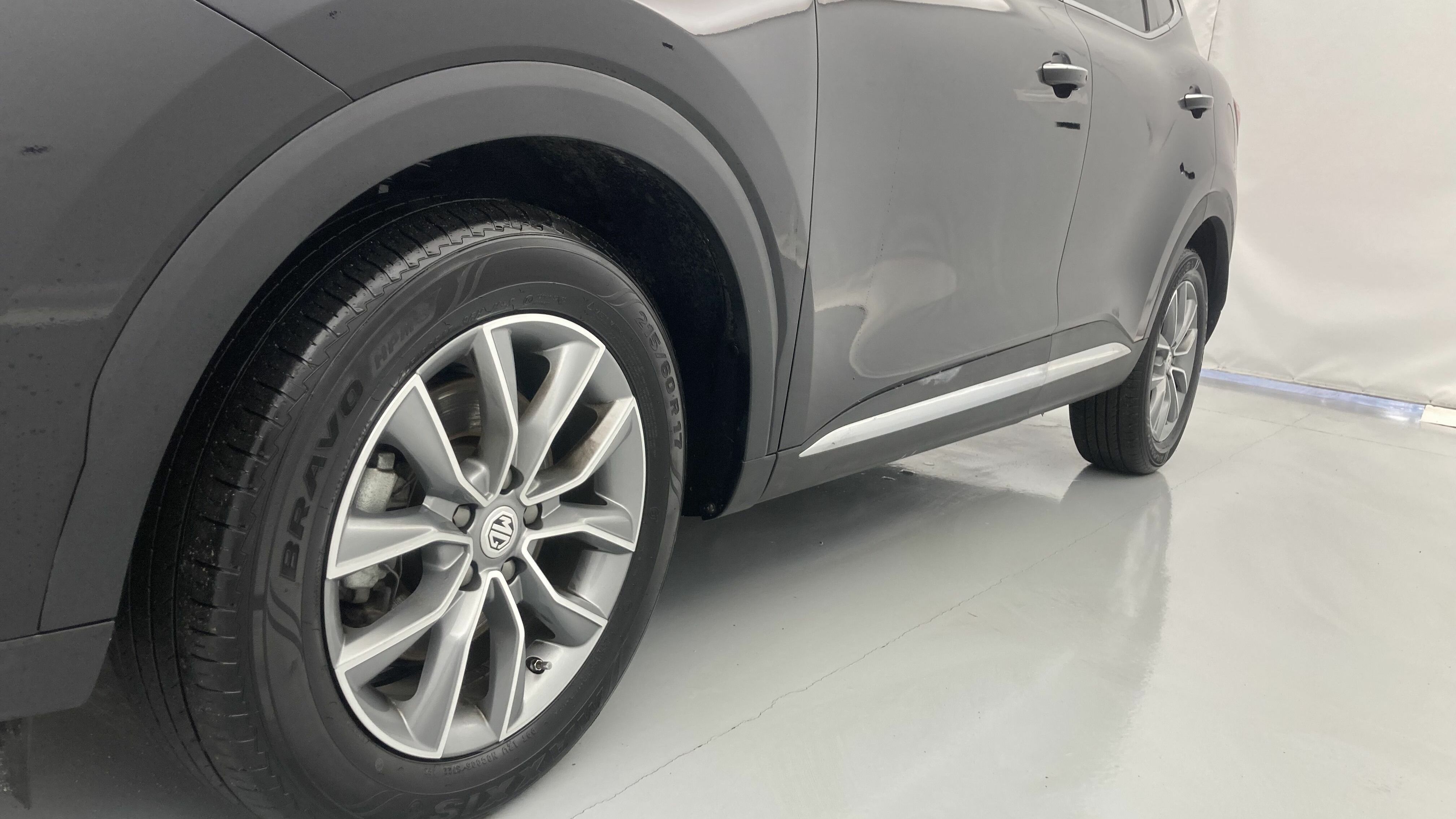 mg hs comfort 1.5 T-GDI 162 AT 2023 pebble black - pbc 26