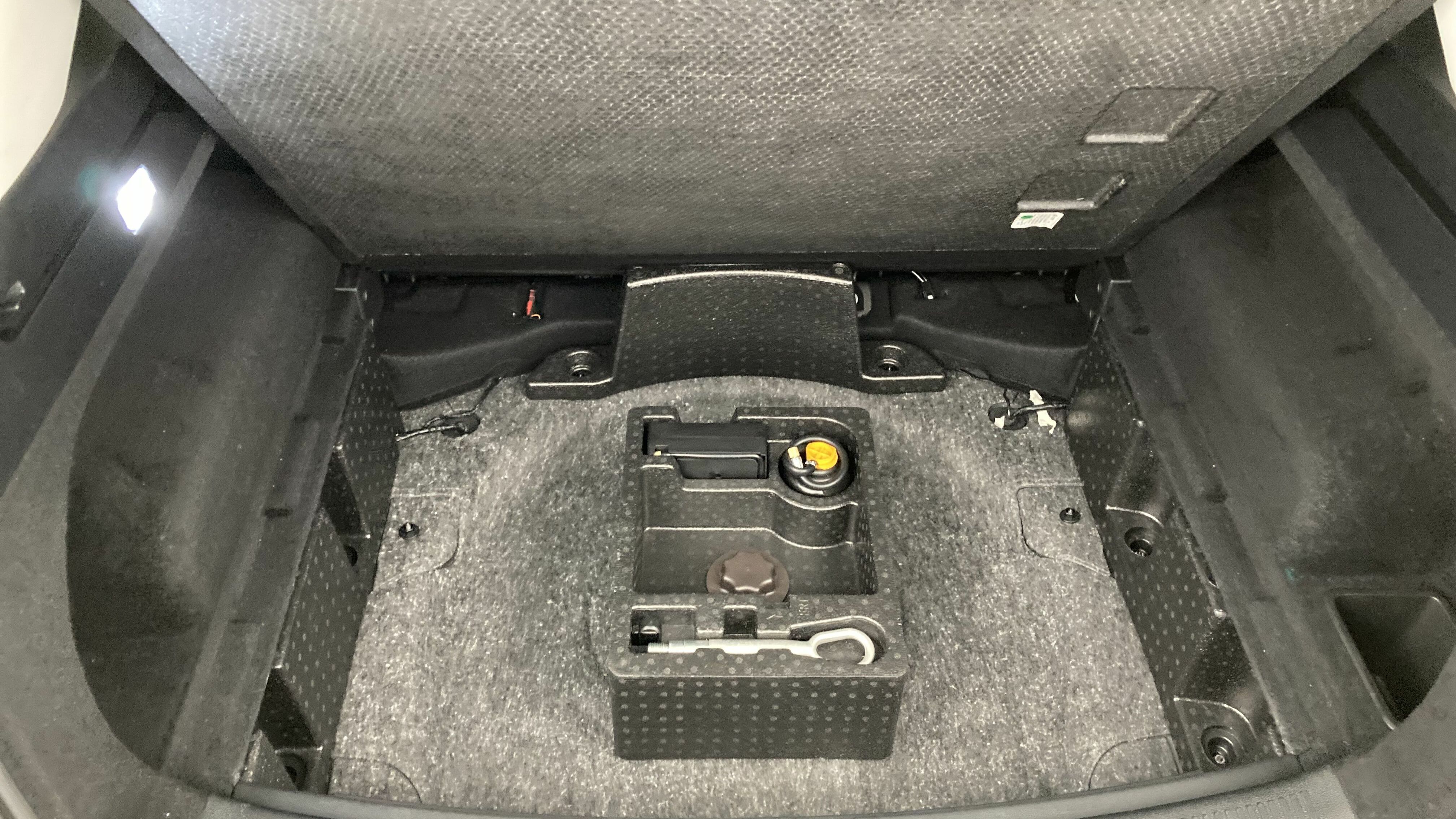 mg hs comfort 1.5 T-GDI 162 AT 2023 pebble black - pbc 23