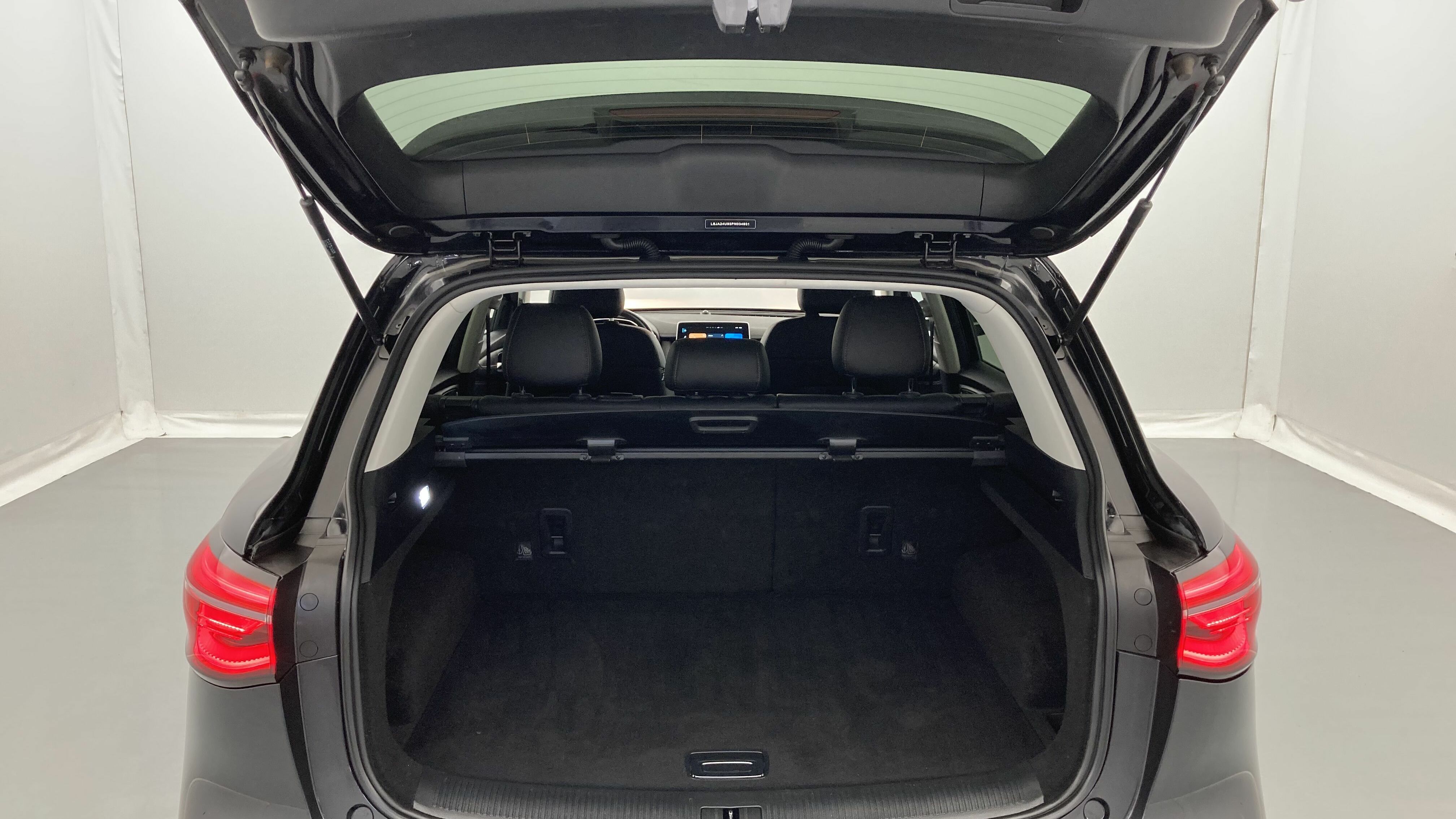 mg hs comfort 1.5 T-GDI 162 AT 2023 pebble black - pbc 24