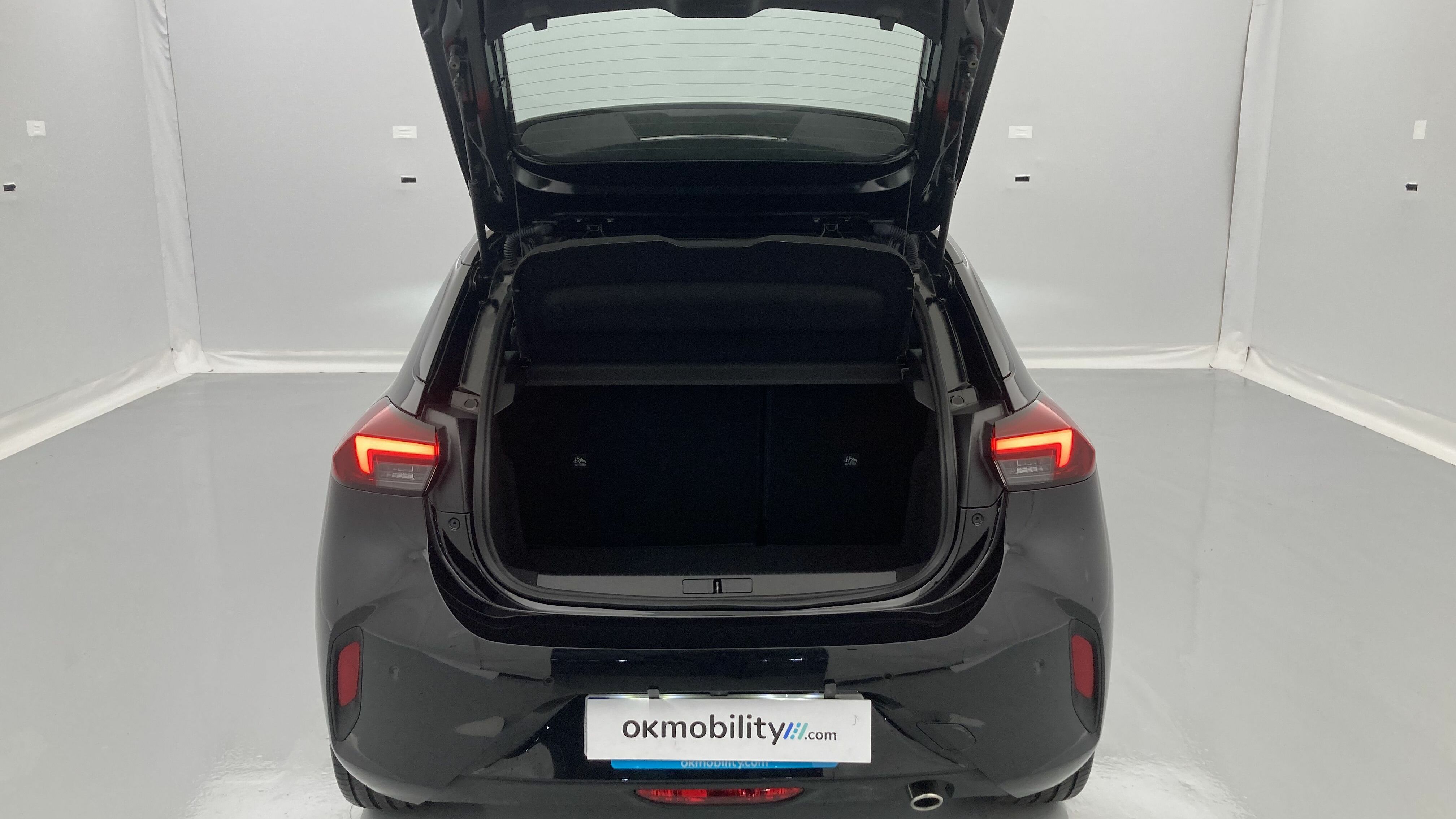 opel corsa gs 1.2T 100 2024 karbon black 18