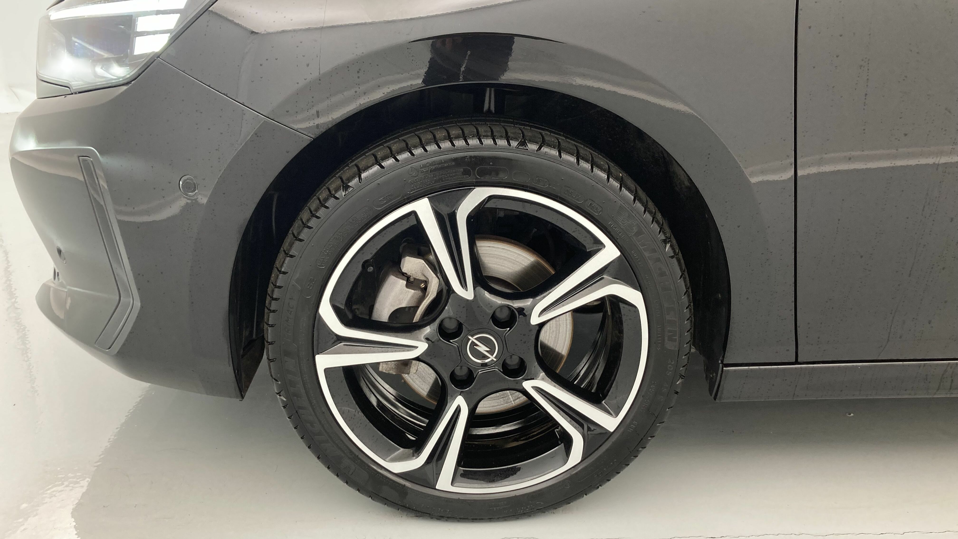 opel corsa gs 1.2T 100 2024 karbon black 21