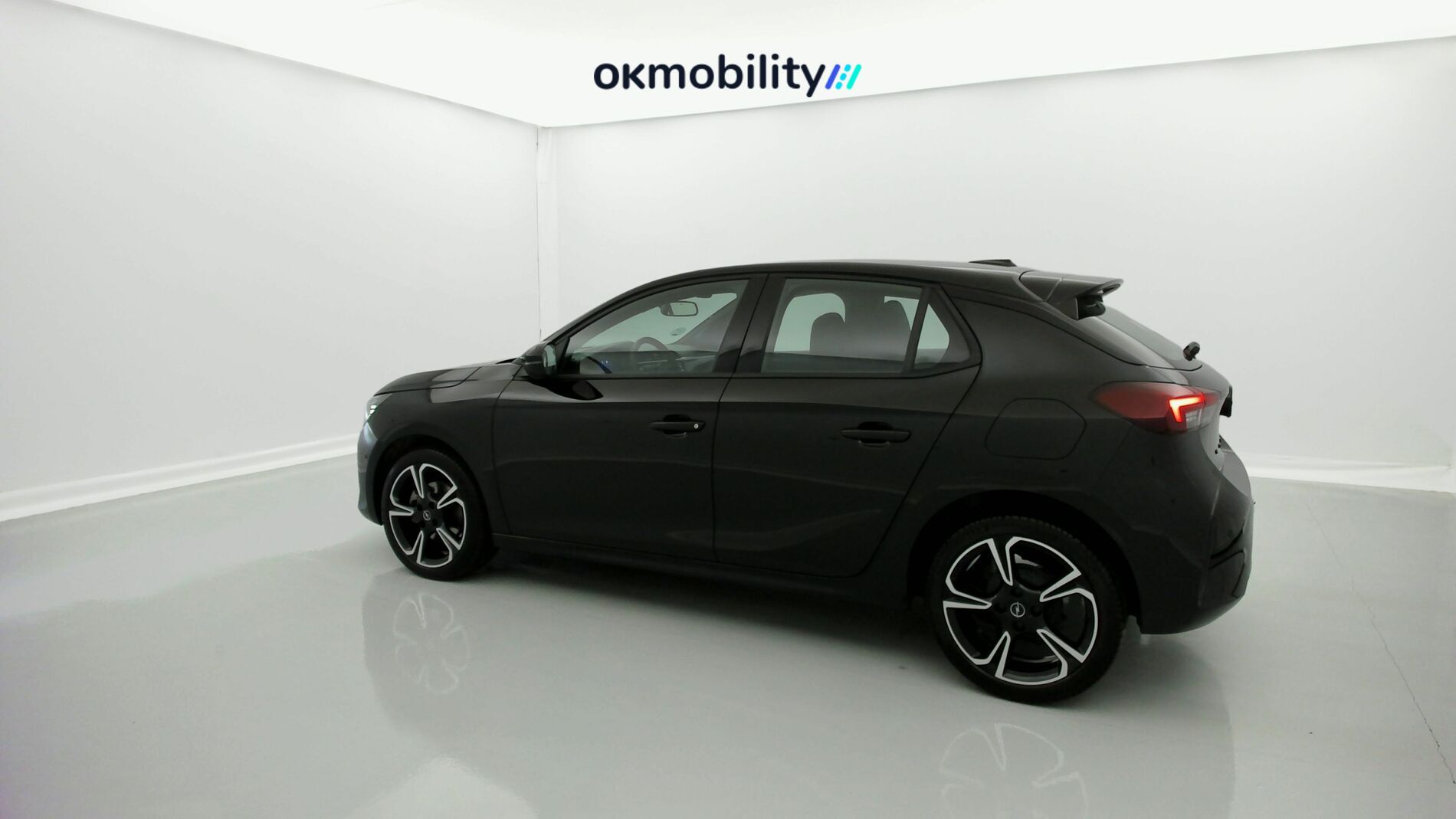 opel corsa gs 1.2T 100 2024 karbon black 4