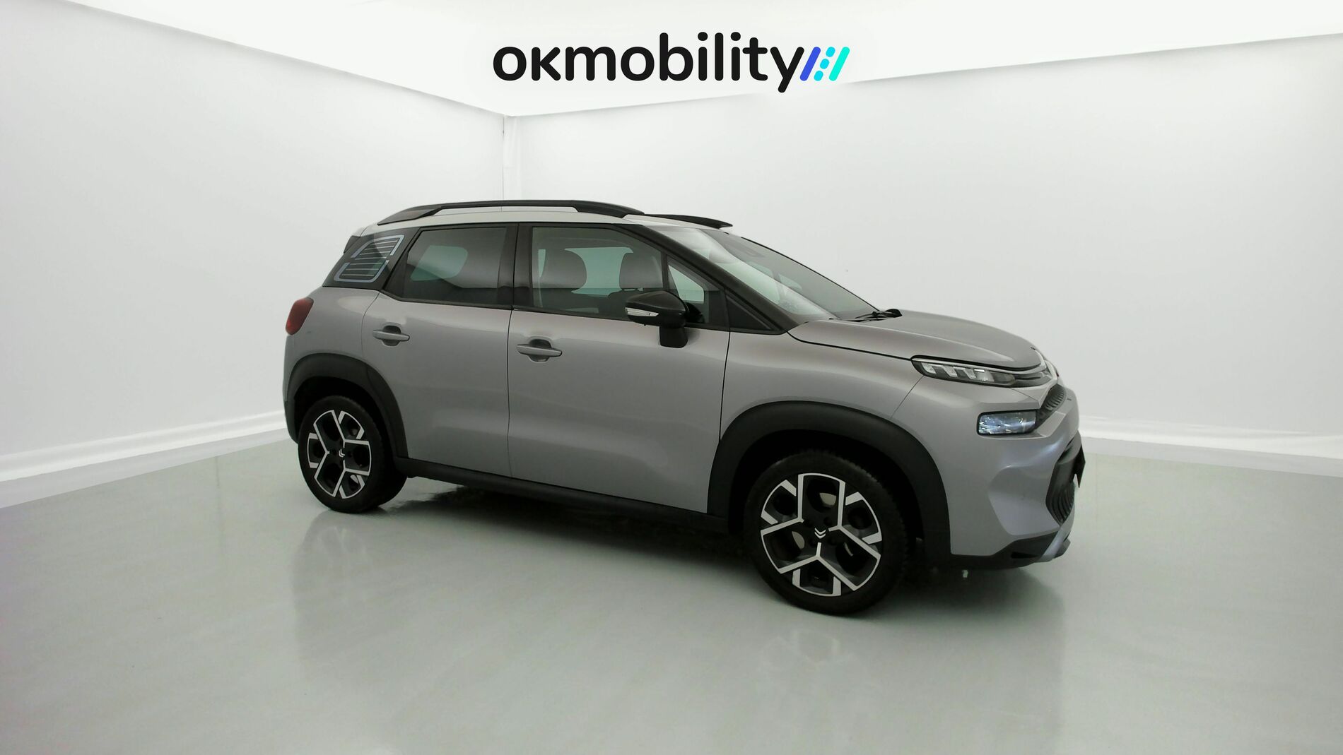 citroen c3 aircross shine pack 1.2 PURETECH 130 EAT 2023 gris acero / negro 2