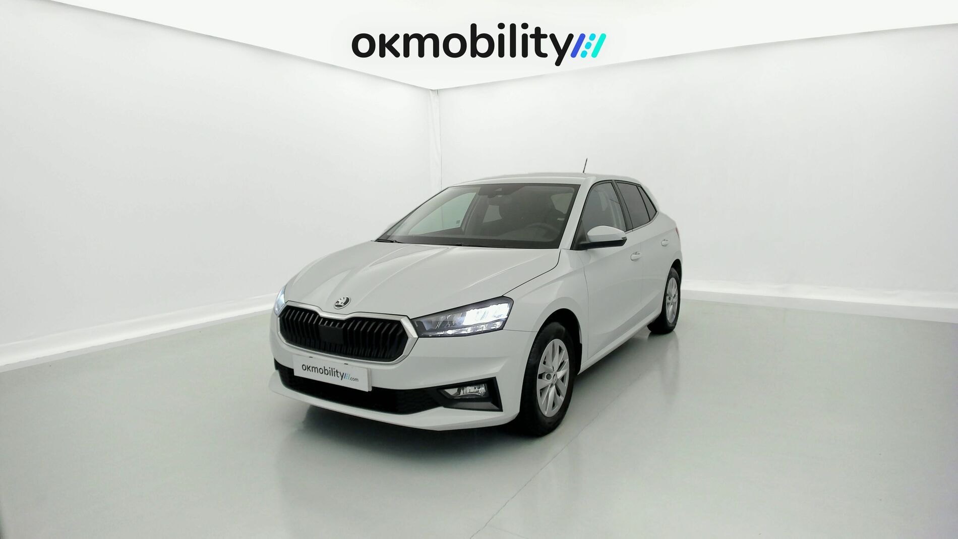 skoda fabia selection 1.0 MPI 80 2024 blanco glaciar 1