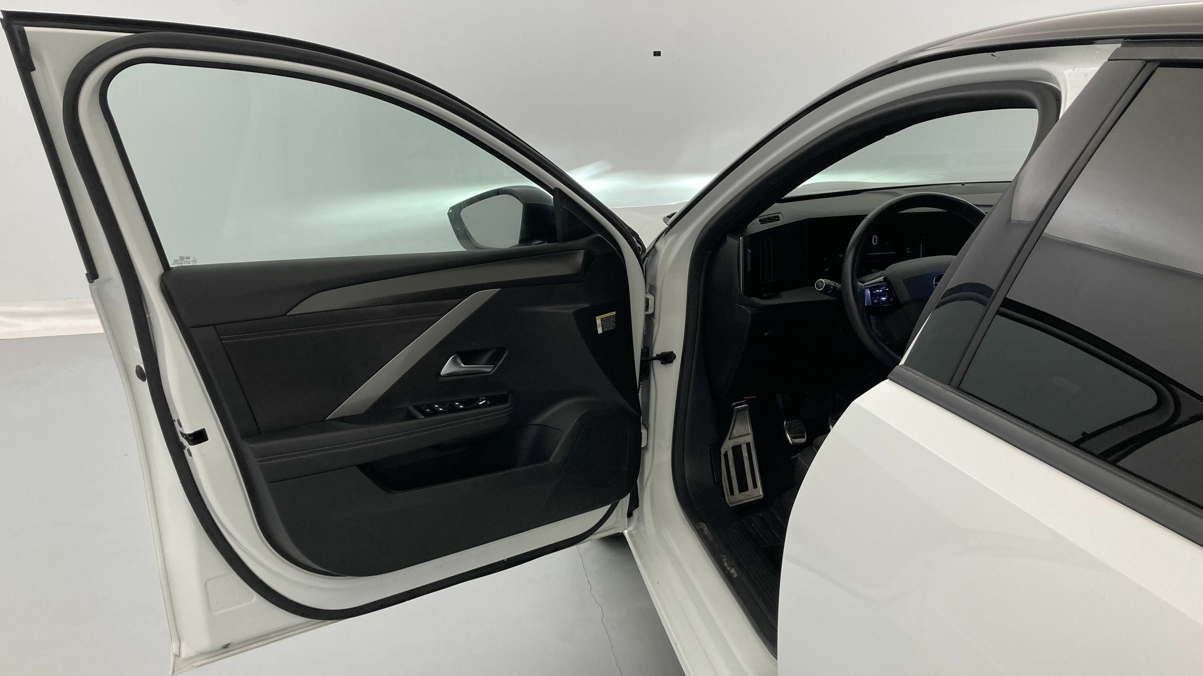 opel astra gs 1.2T 130 2023 artkis white 12