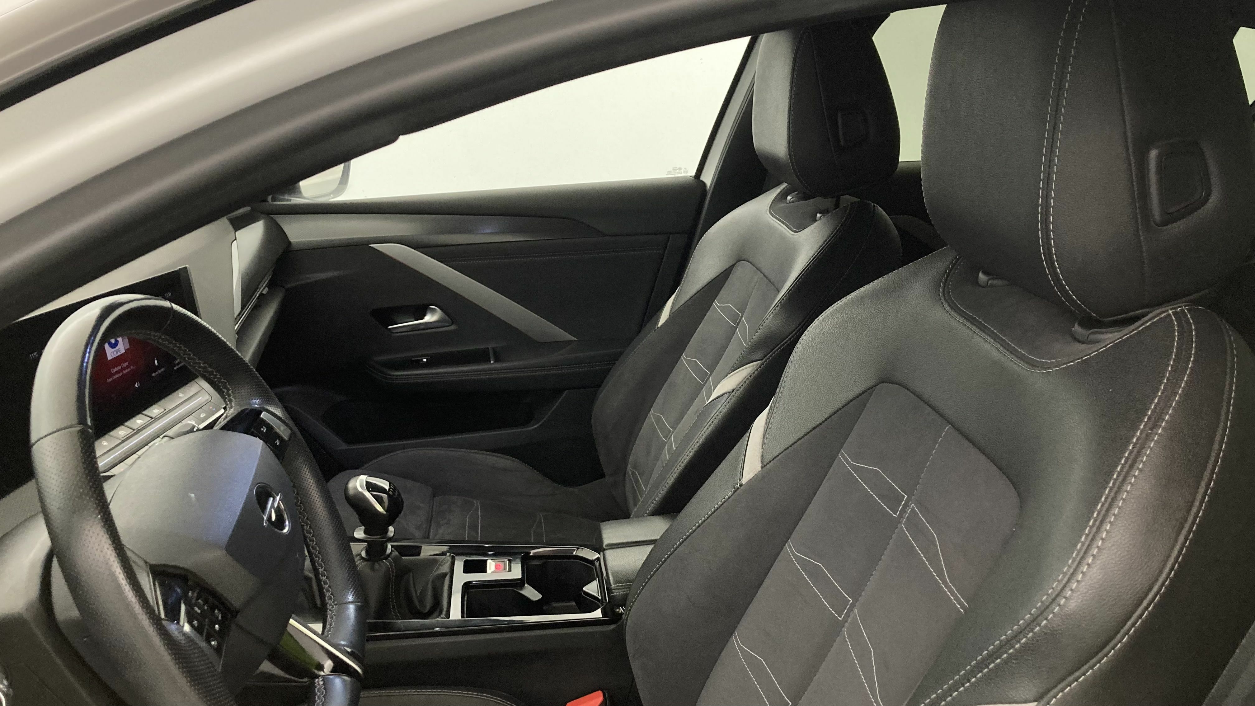 opel astra gs 1.2T 130 2023 artkis white 13