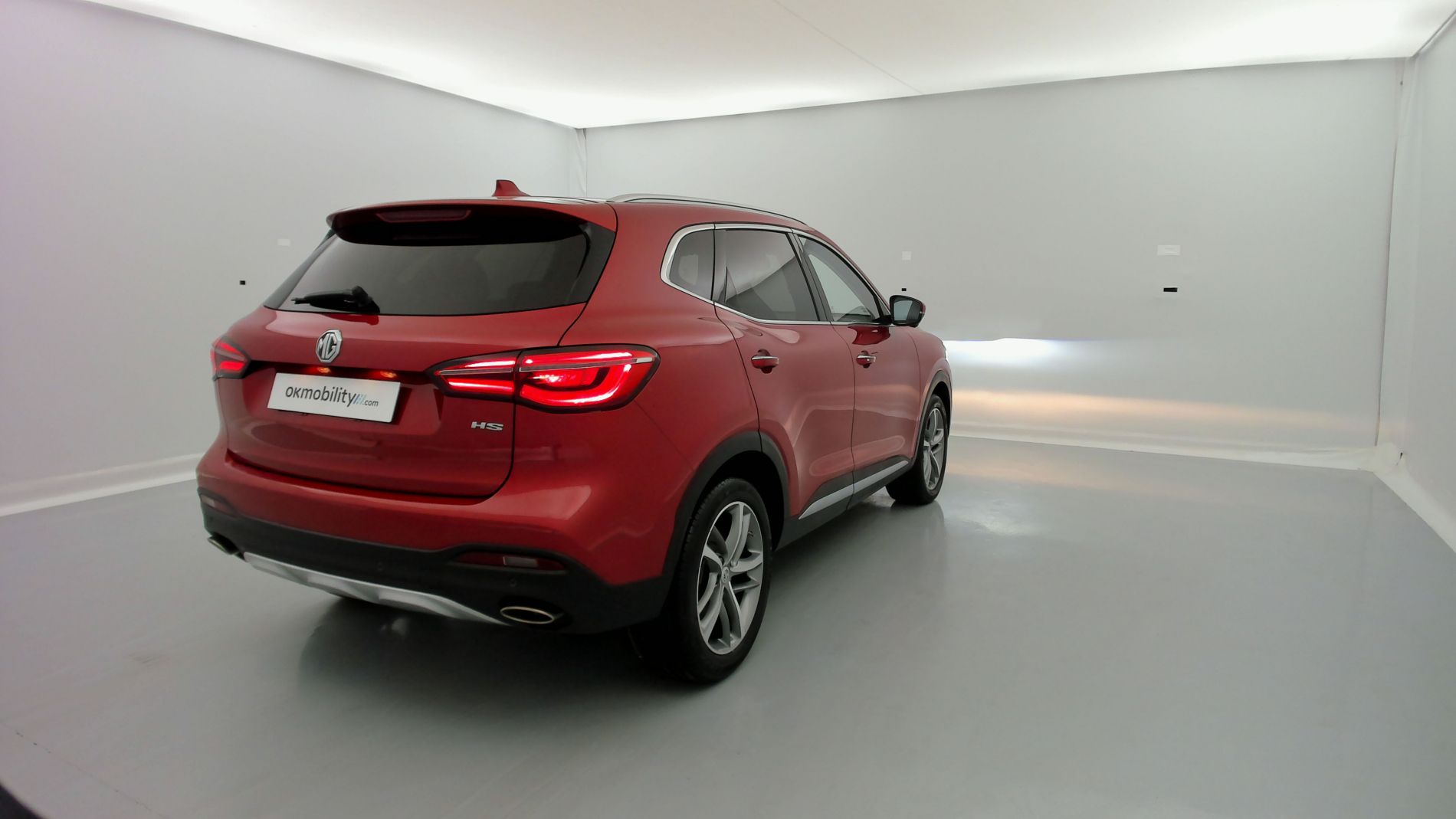 mg hs comfort 1.5 T-GDI 162 2023 diamond red - rsj 11