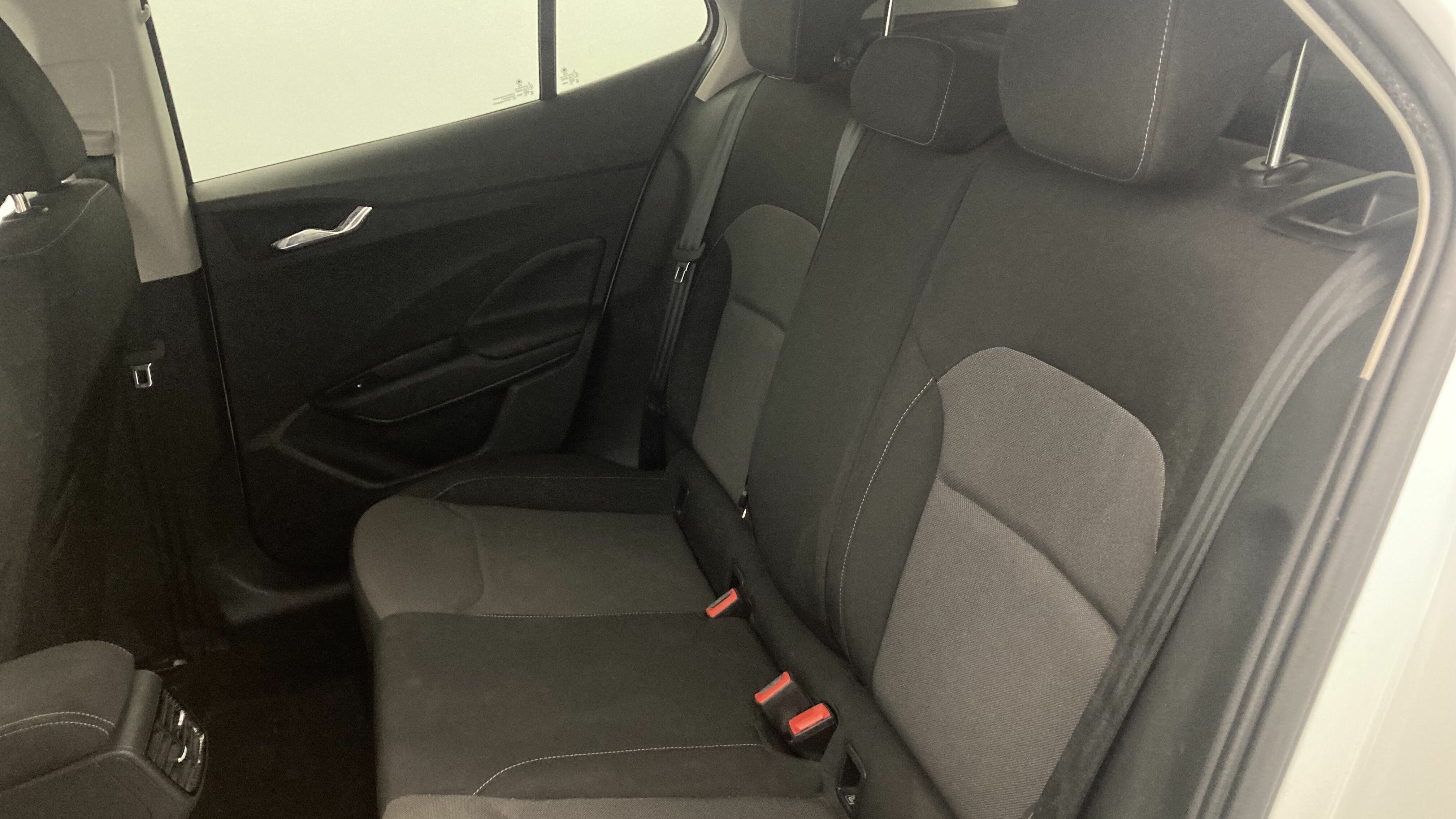 skoda fabia selection 1.0 MPI 80 2024 blanco glaciar 20