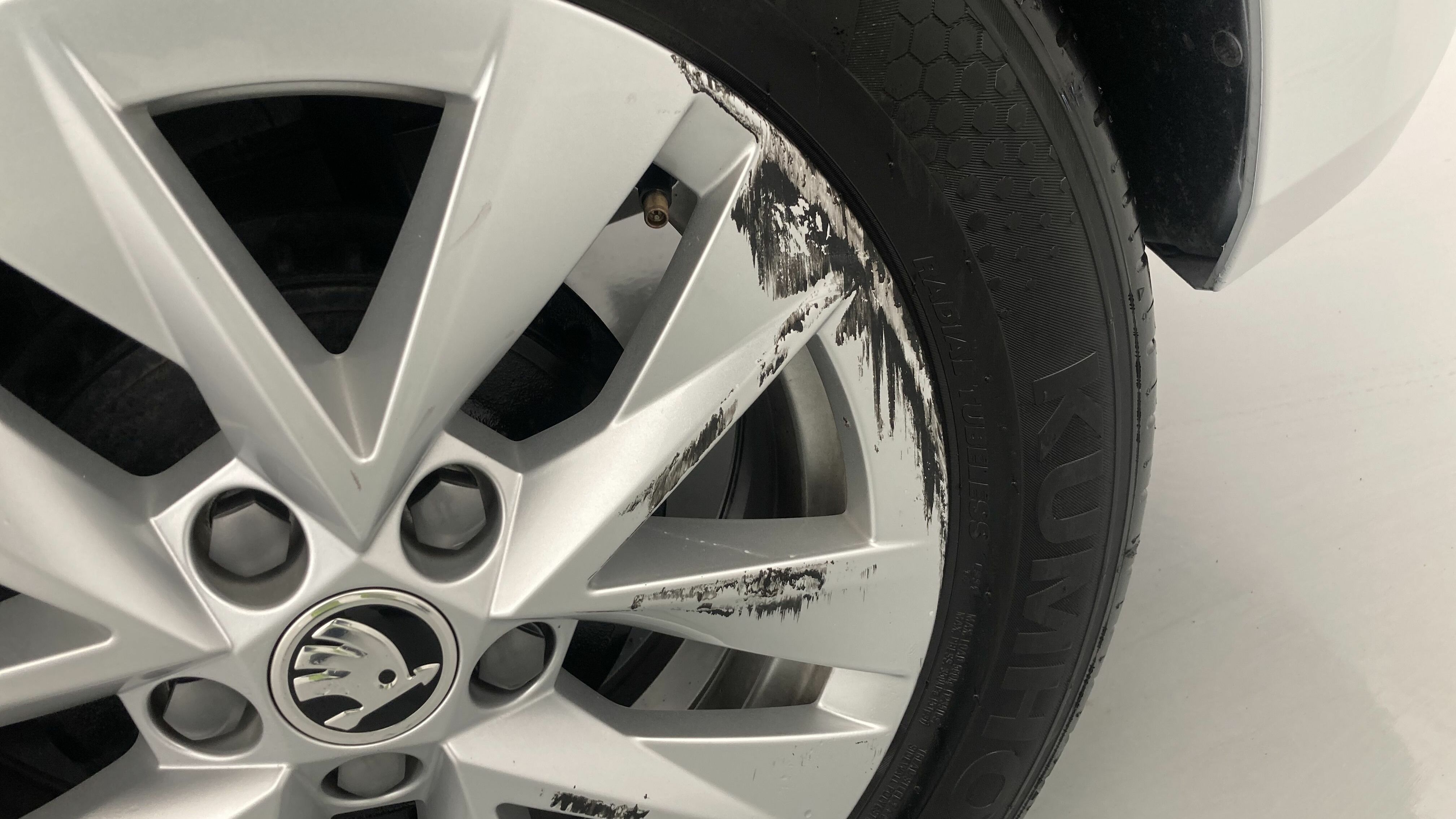 skoda fabia selection 1.0 MPI 80 2024 blanco glaciar 22