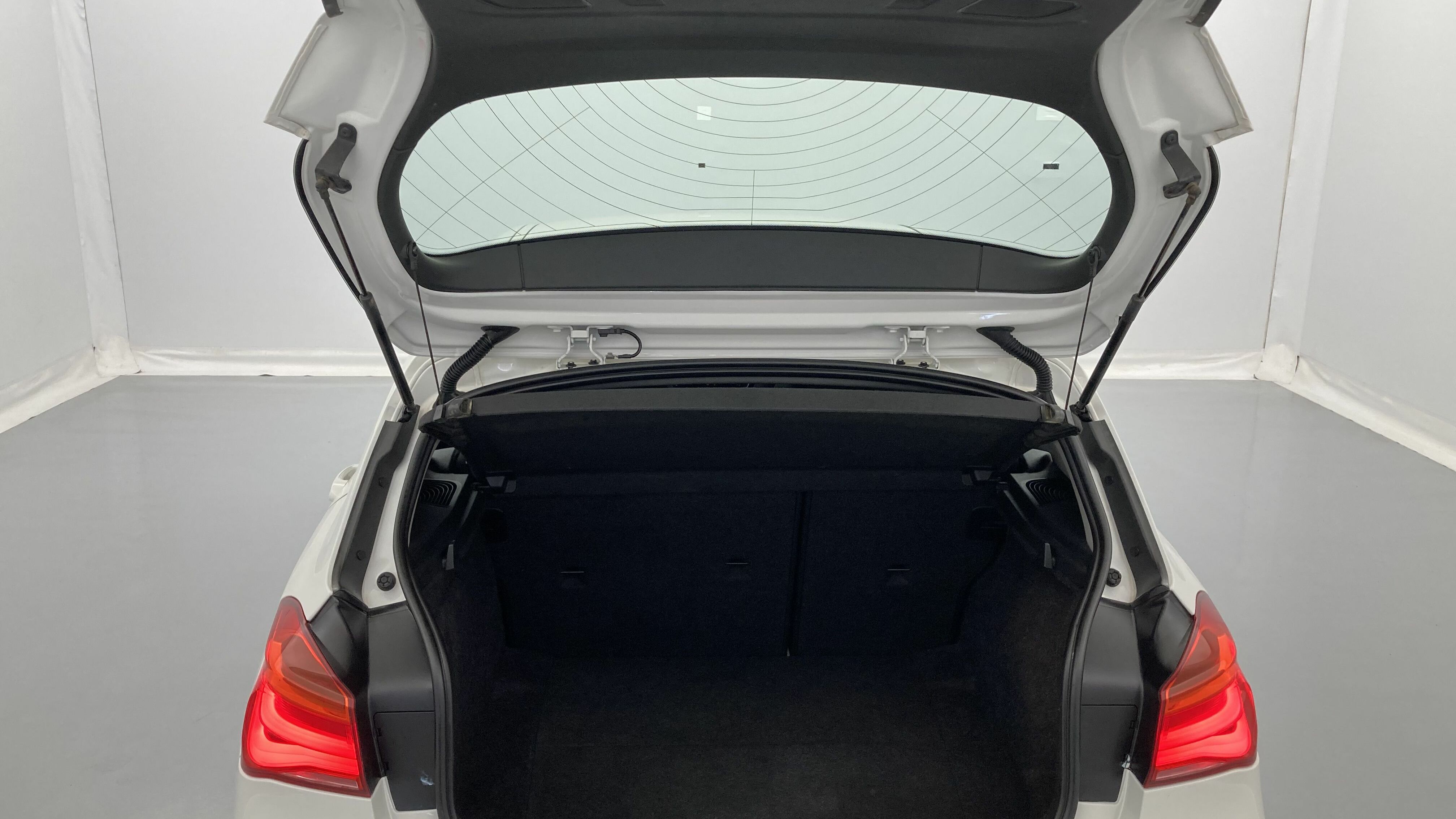 bmw serie 1 nv 116I 109 2018 alpinweiss 25