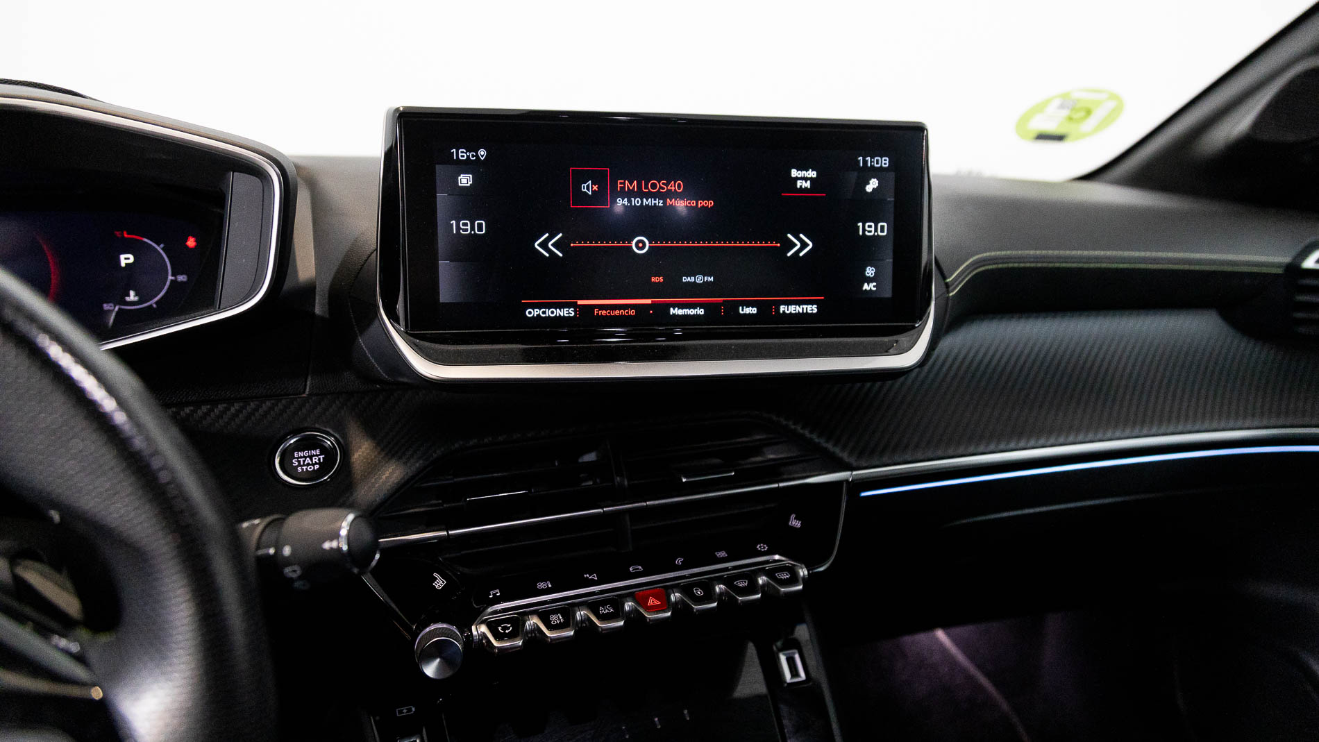 peugeot 208 gt 1.2 PURETECH 100 EAT 2023 rojo elixir 15