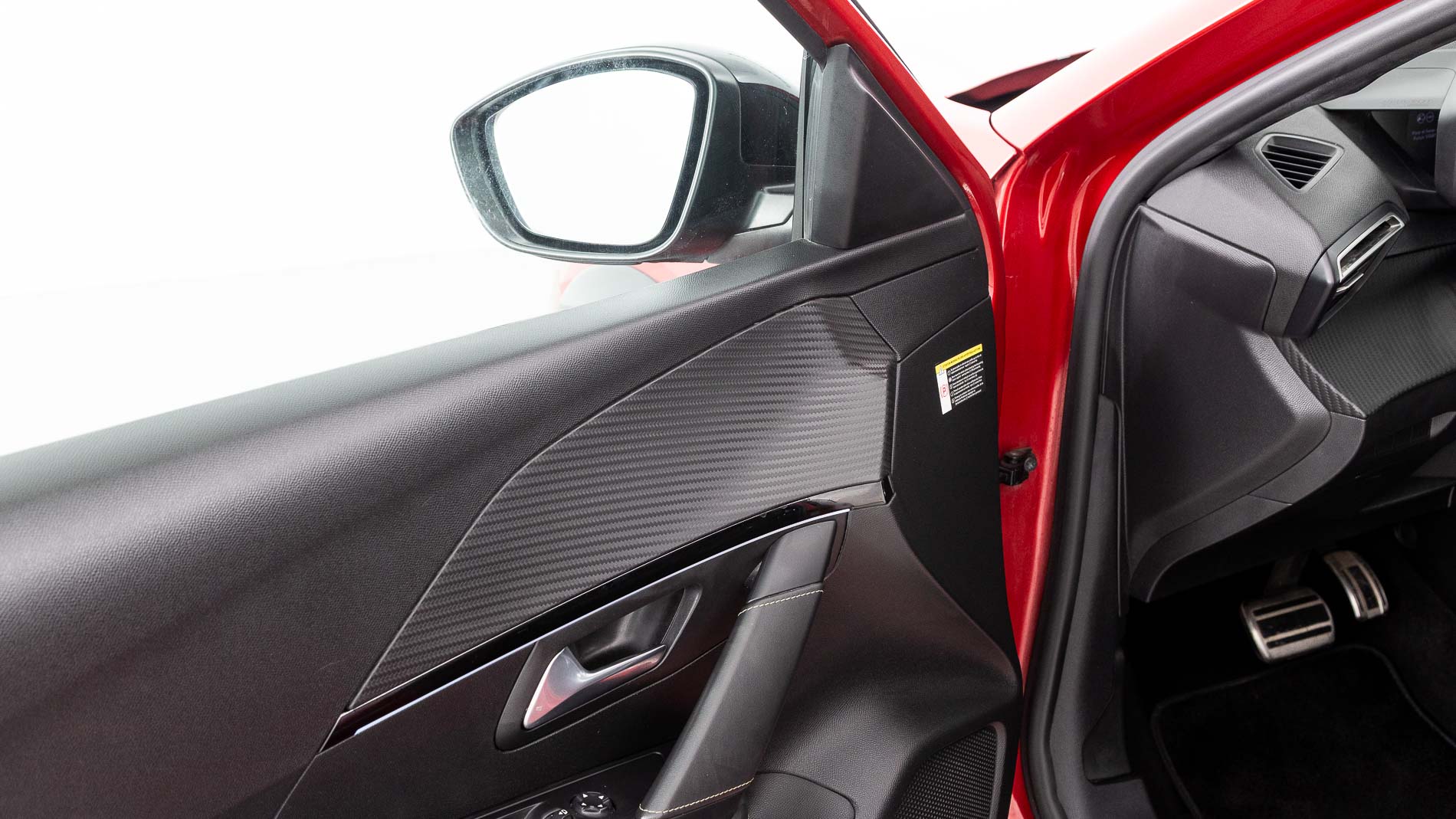 peugeot 208 gt 1.2 PURETECH 100 EAT 2023 rojo elixir 22