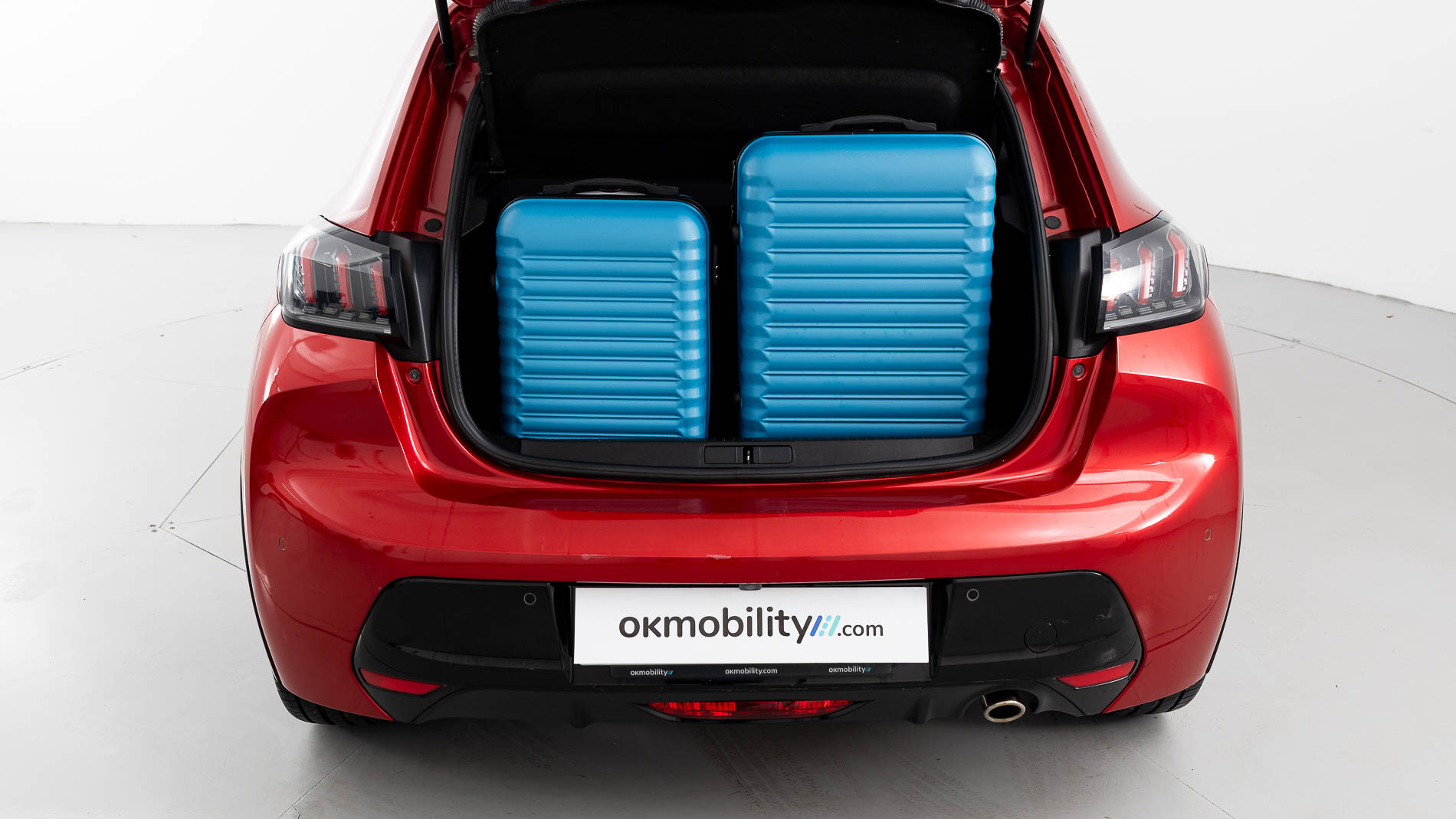 peugeot 208 gt 1.2 PURETECH 100 EAT 2023 rojo elixir 33