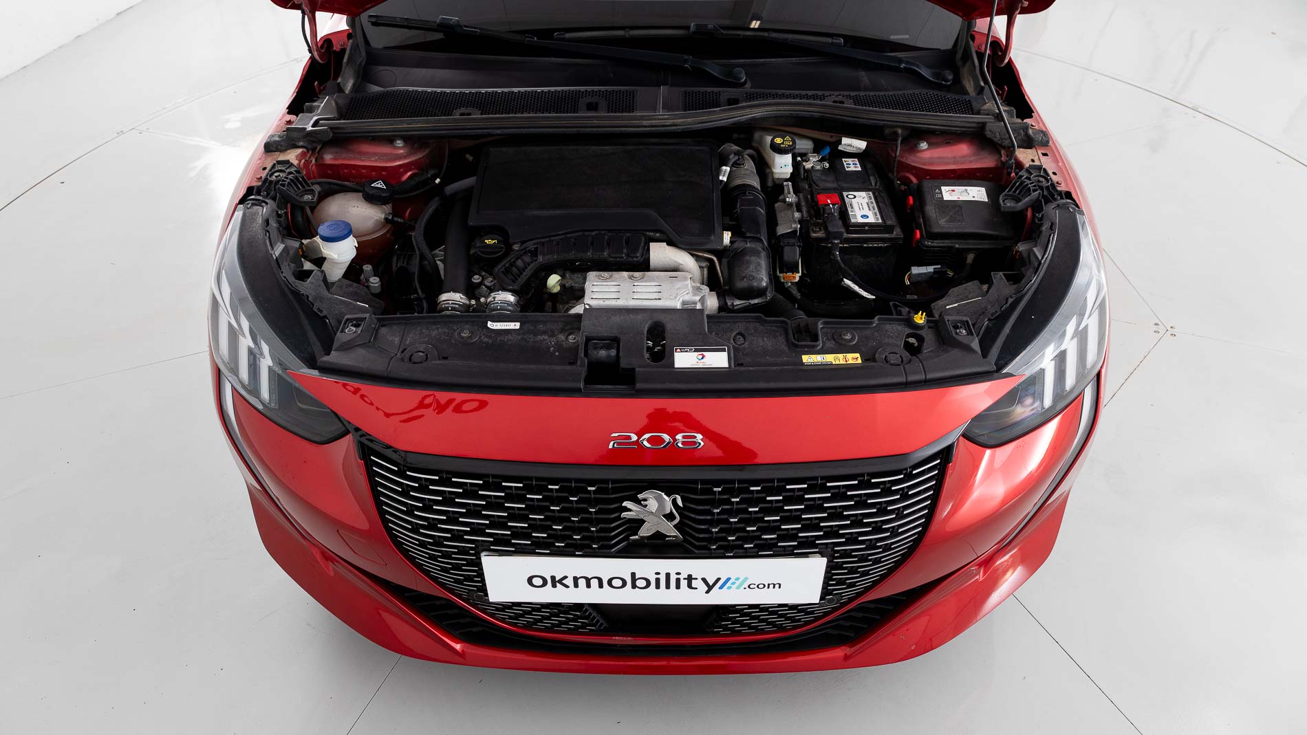 peugeot 208 gt 1.2 PURETECH 100 EAT 2023 rojo elixir 34