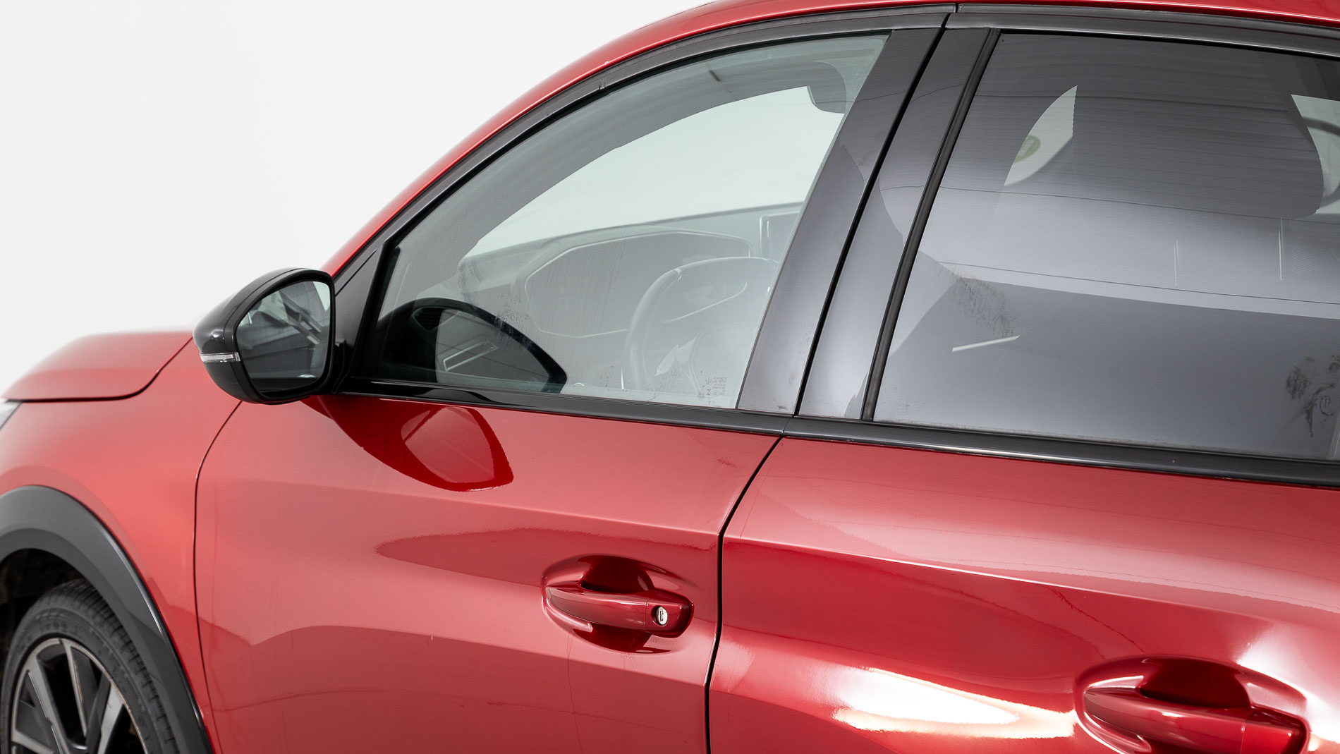 peugeot 208 gt 1.2 PURETECH 100 EAT 2023 rojo elixir 36