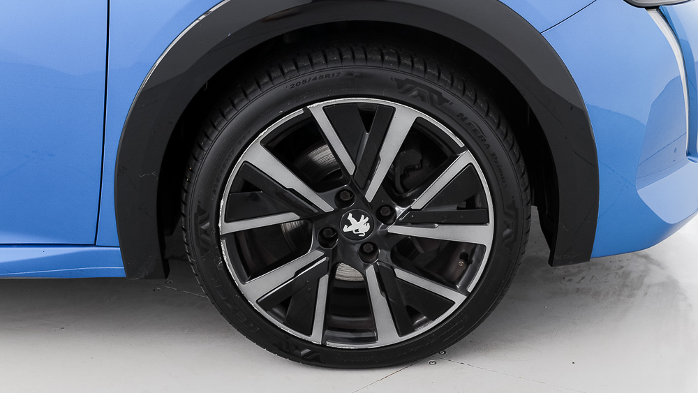 peugeot 208 gt 1.2 PURETECH 100 EAT 2023 azul vertigo 27