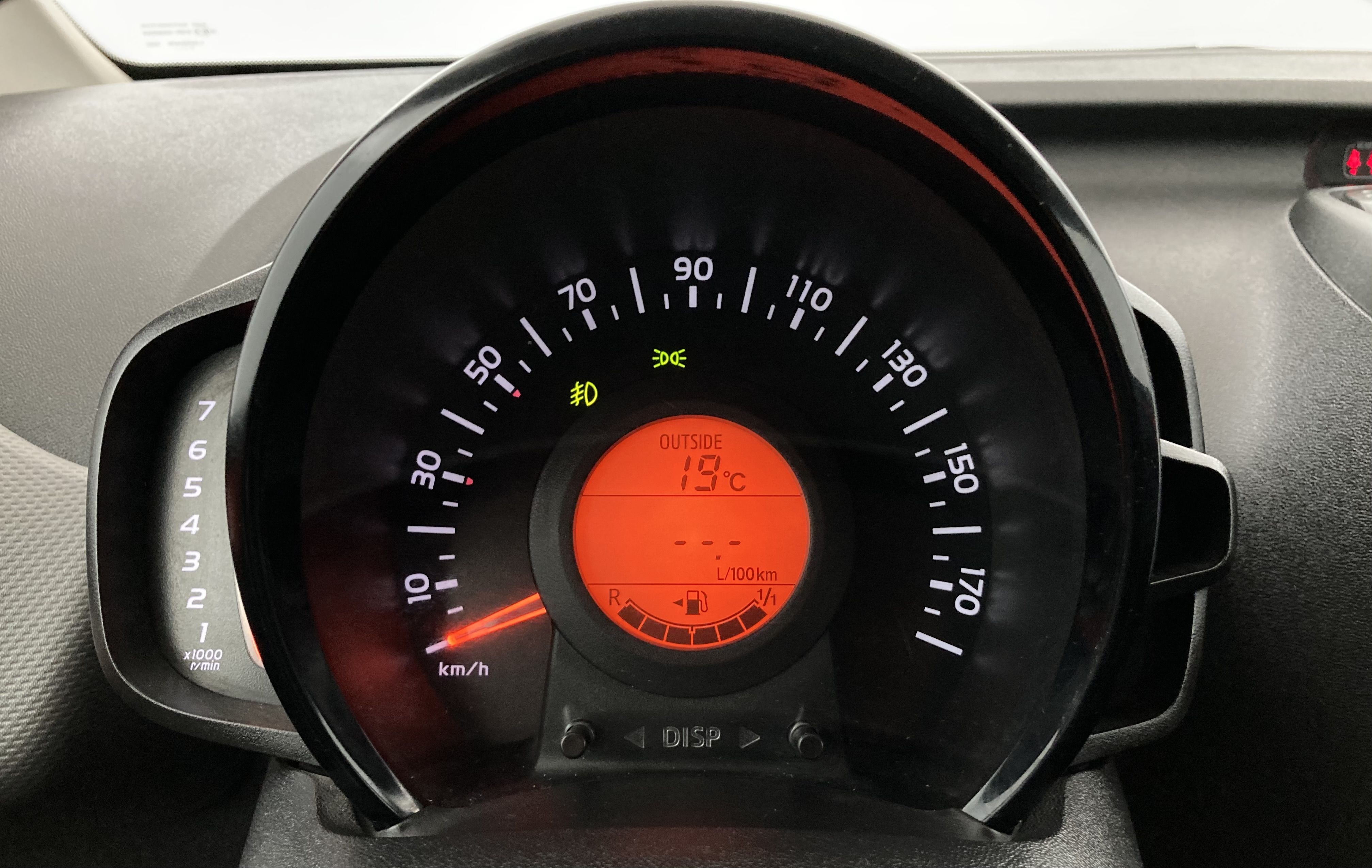 peugeot 108 allure 1.0 VTI 72 2022 red 15