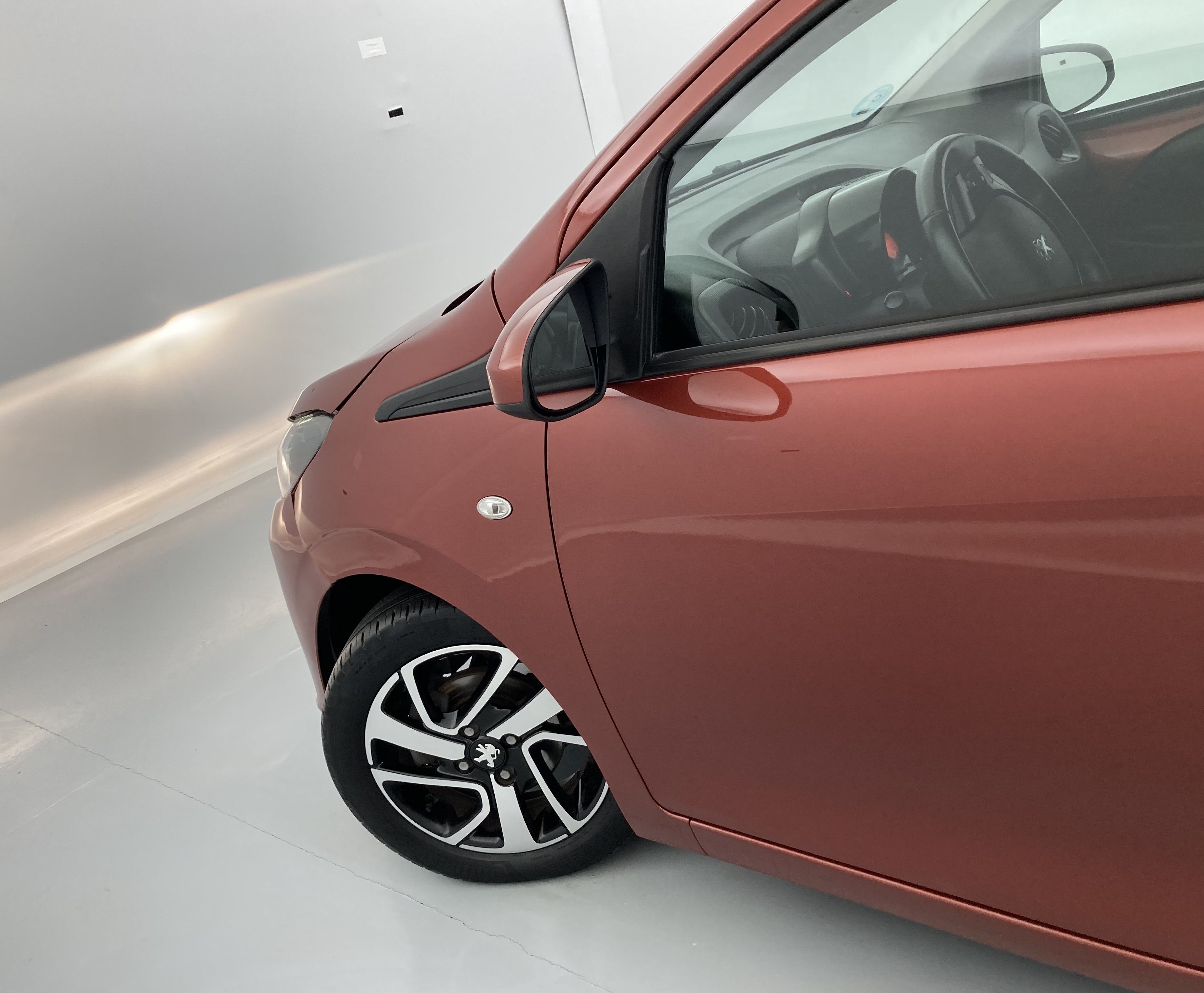 peugeot 108 allure 1.0 VTI 72 2022 red 27