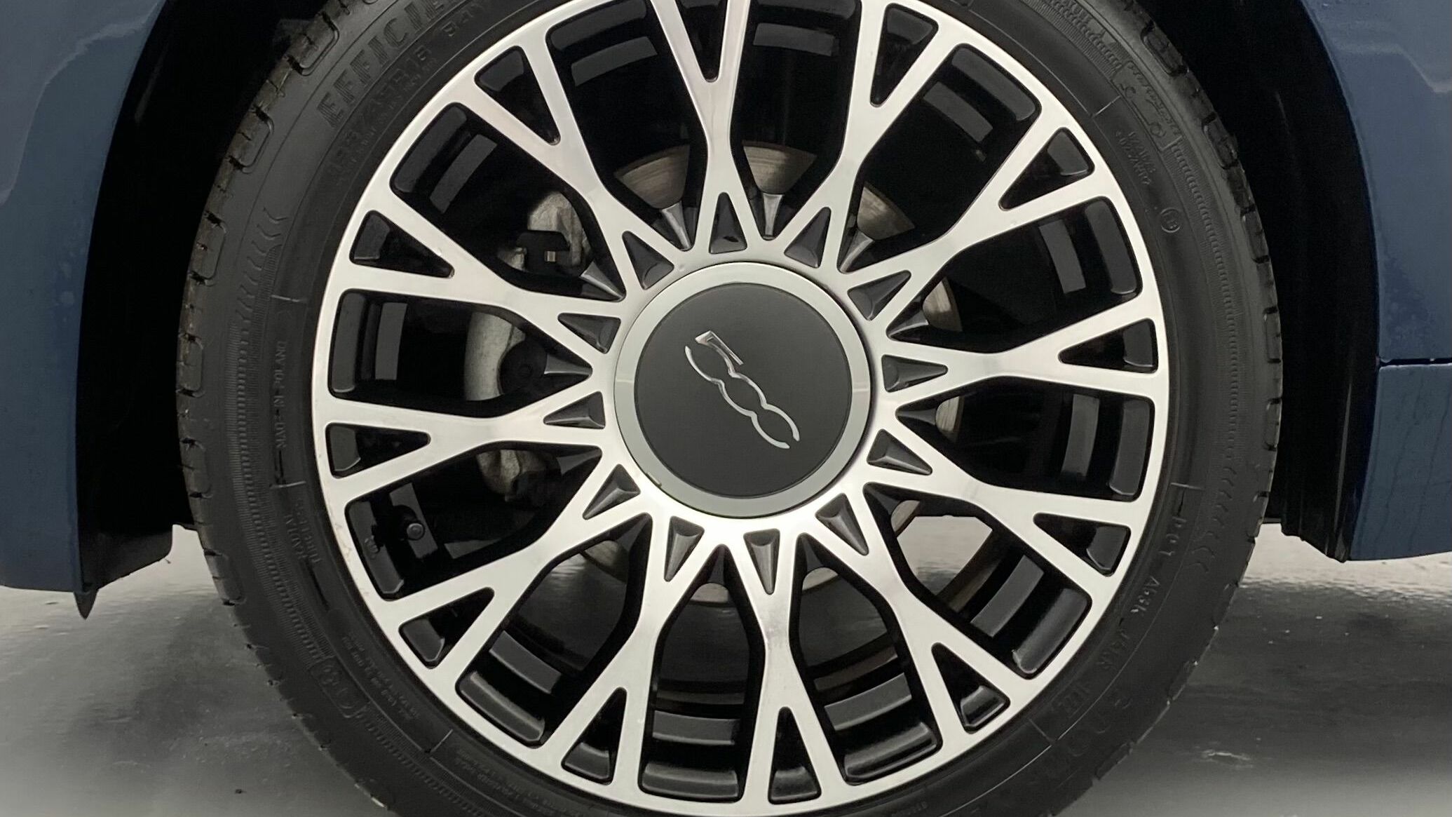 fiat 500 dolcevita 1.0 HYBRID 70 MHEV 2022 bleu 24