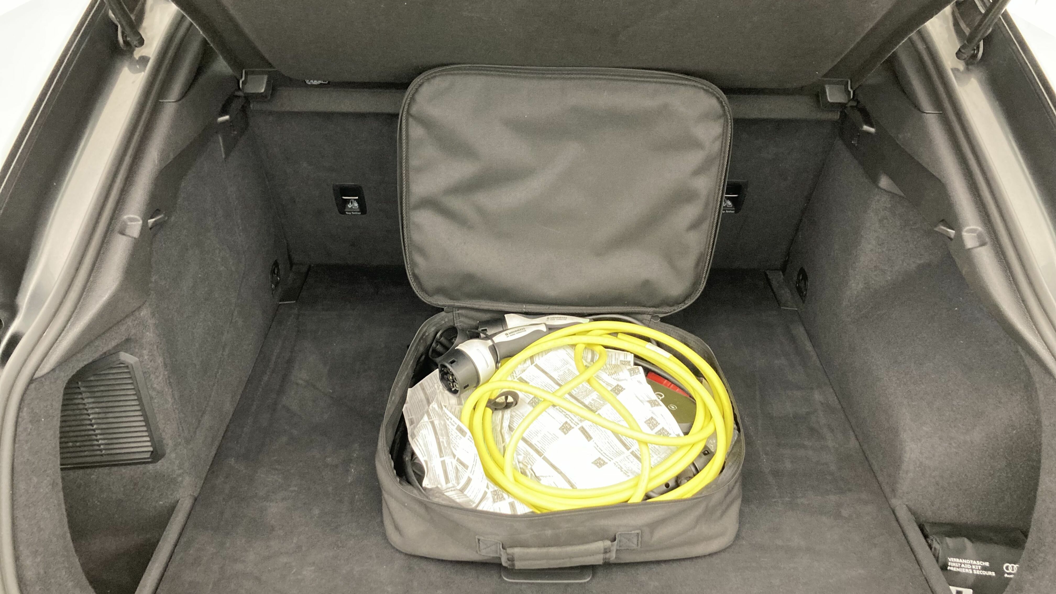 audi q3 sportback s line 45 TFSIE 245 STRONIC 2022 daytonagrau 24