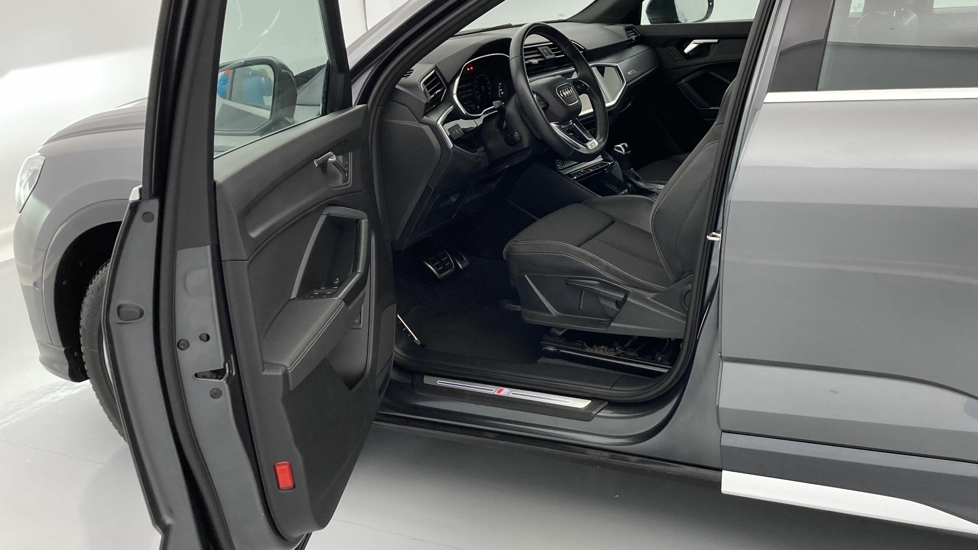 audi q3 sportback s line 45 TFSIE 245 STRONIC 2022 daytonagrau 14