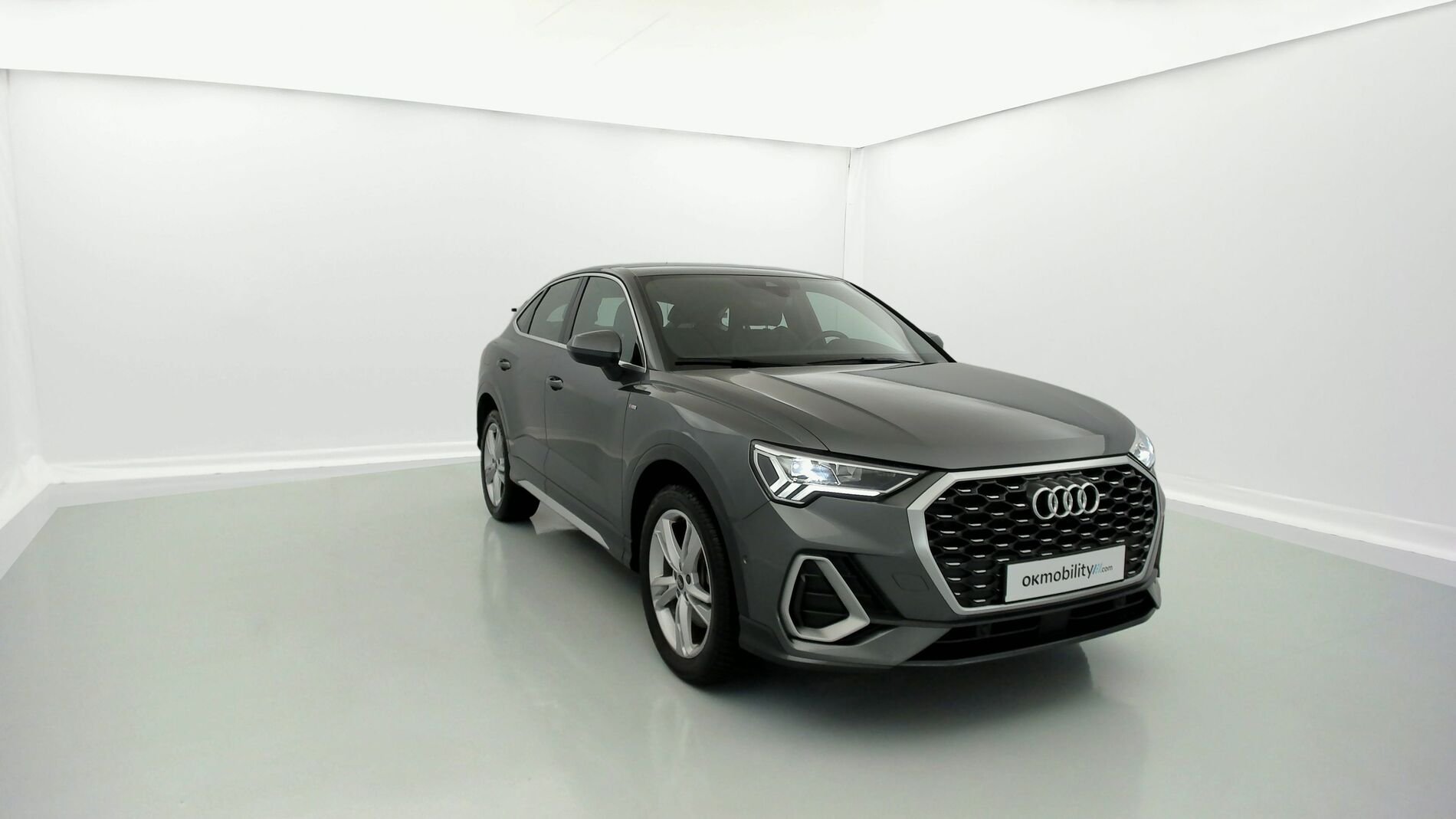 audi q3 sportback s line 45 TFSIE 245 STRONIC 2022 daytonagrau 3