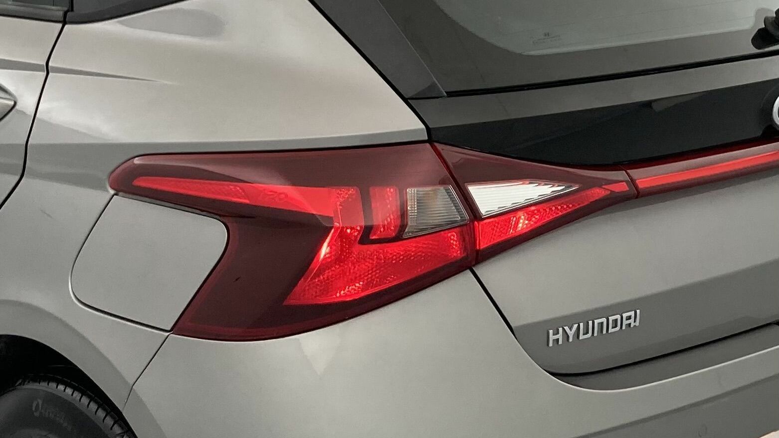 hyundai i20 classic plus 1.2 MPI 84 2022 sleek silver 31