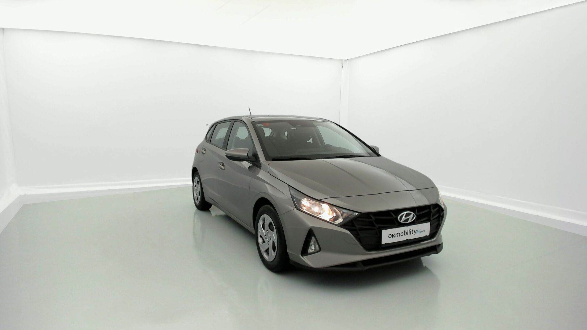 hyundai i20 classic plus 1.2 MPI 84 2022 sleek silver 3