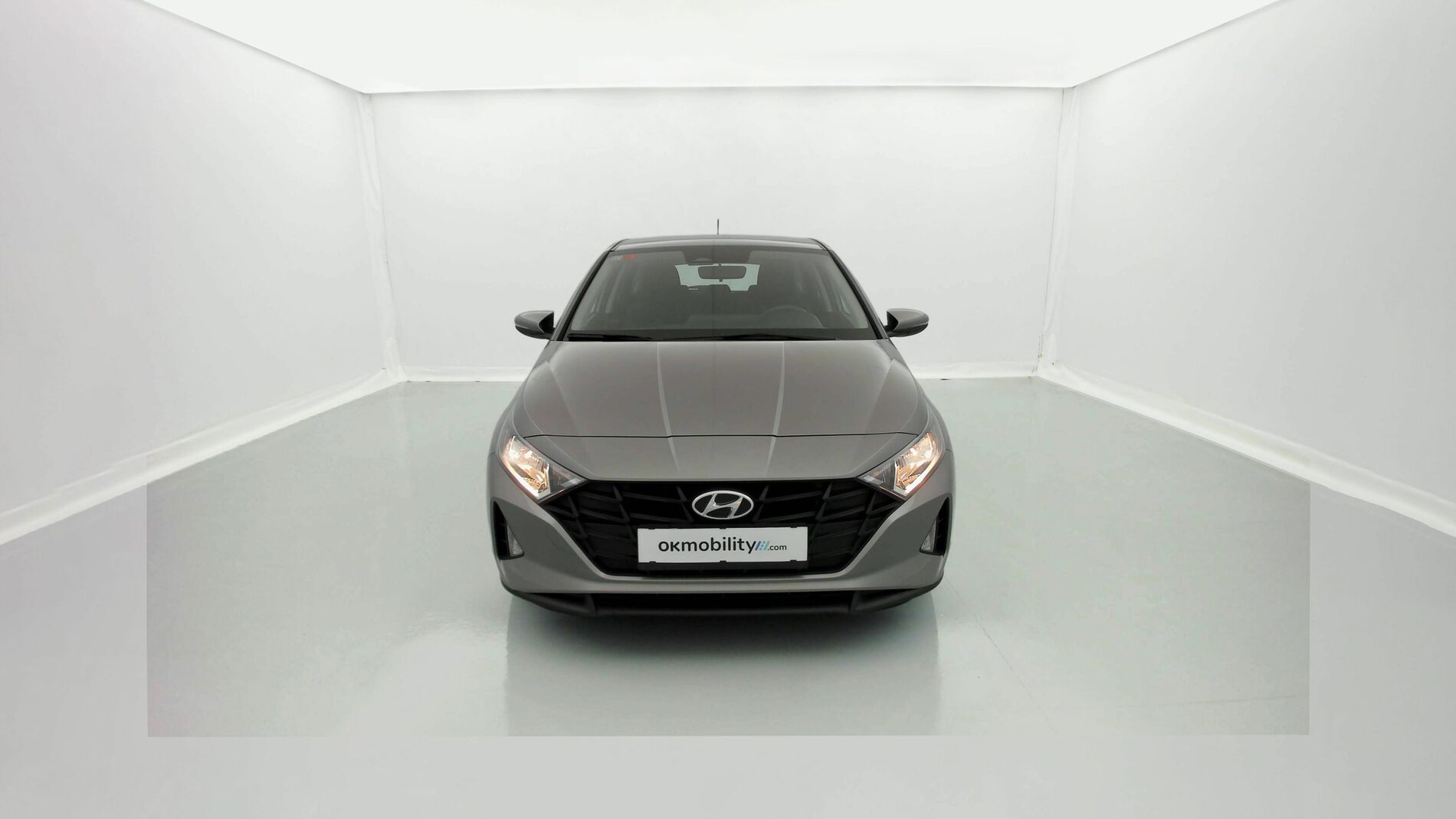 hyundai i20 classic plus 1.2 MPI 84 2022 sleek silver 4