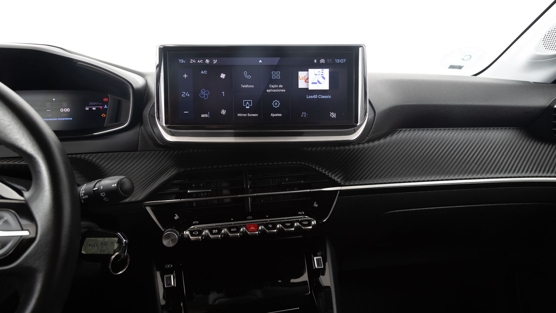 peugeot 208 allure 1.2 PURETECH 100 2024 negro perla nera 16