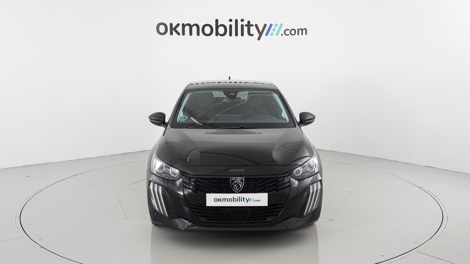 peugeot 208 allure 1.2 PURETECH 100 2024 negro perla nera 4