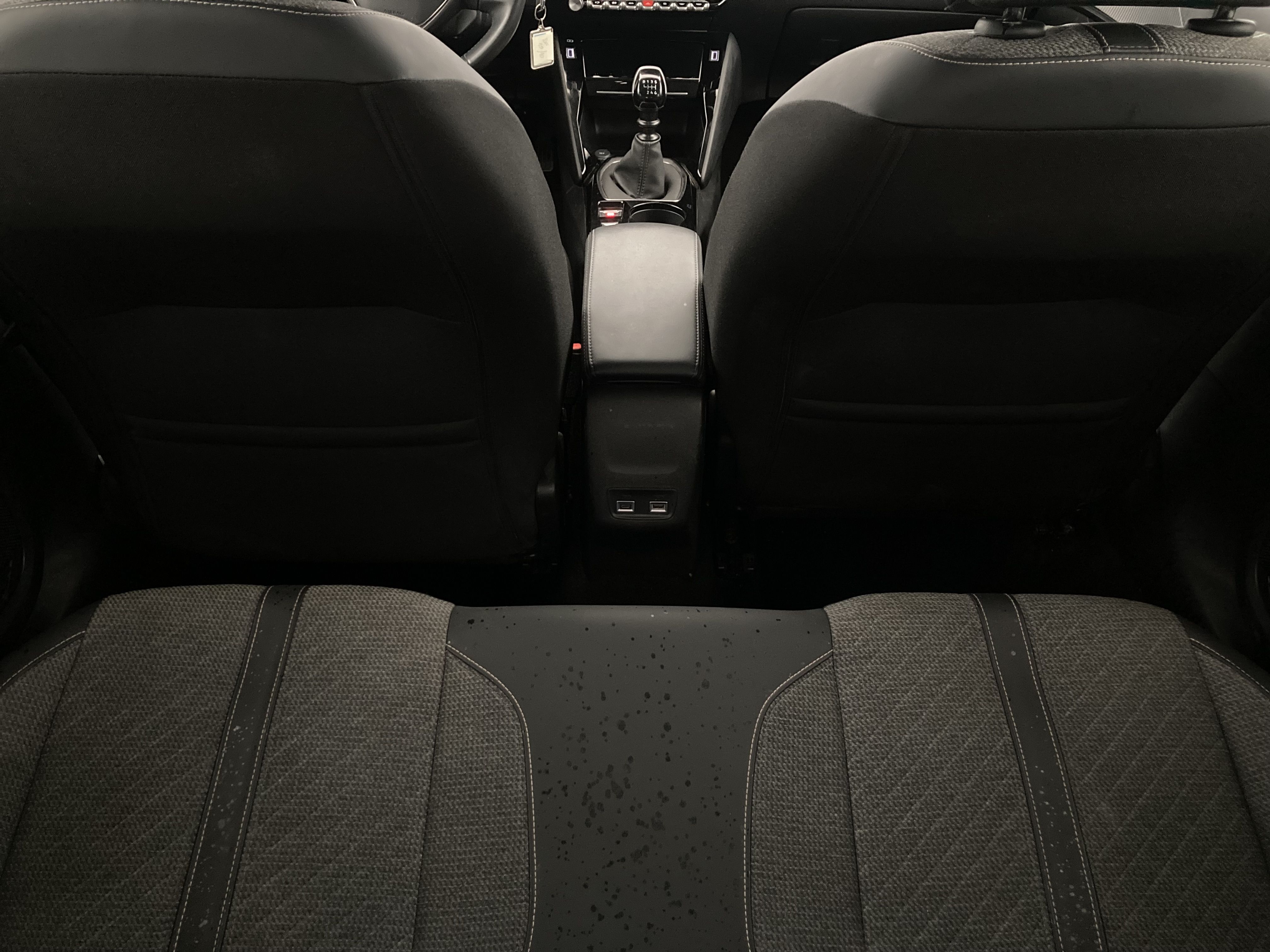 peugeot 208 allure 1.2 PURETECH 100 2024 gris selenium 17