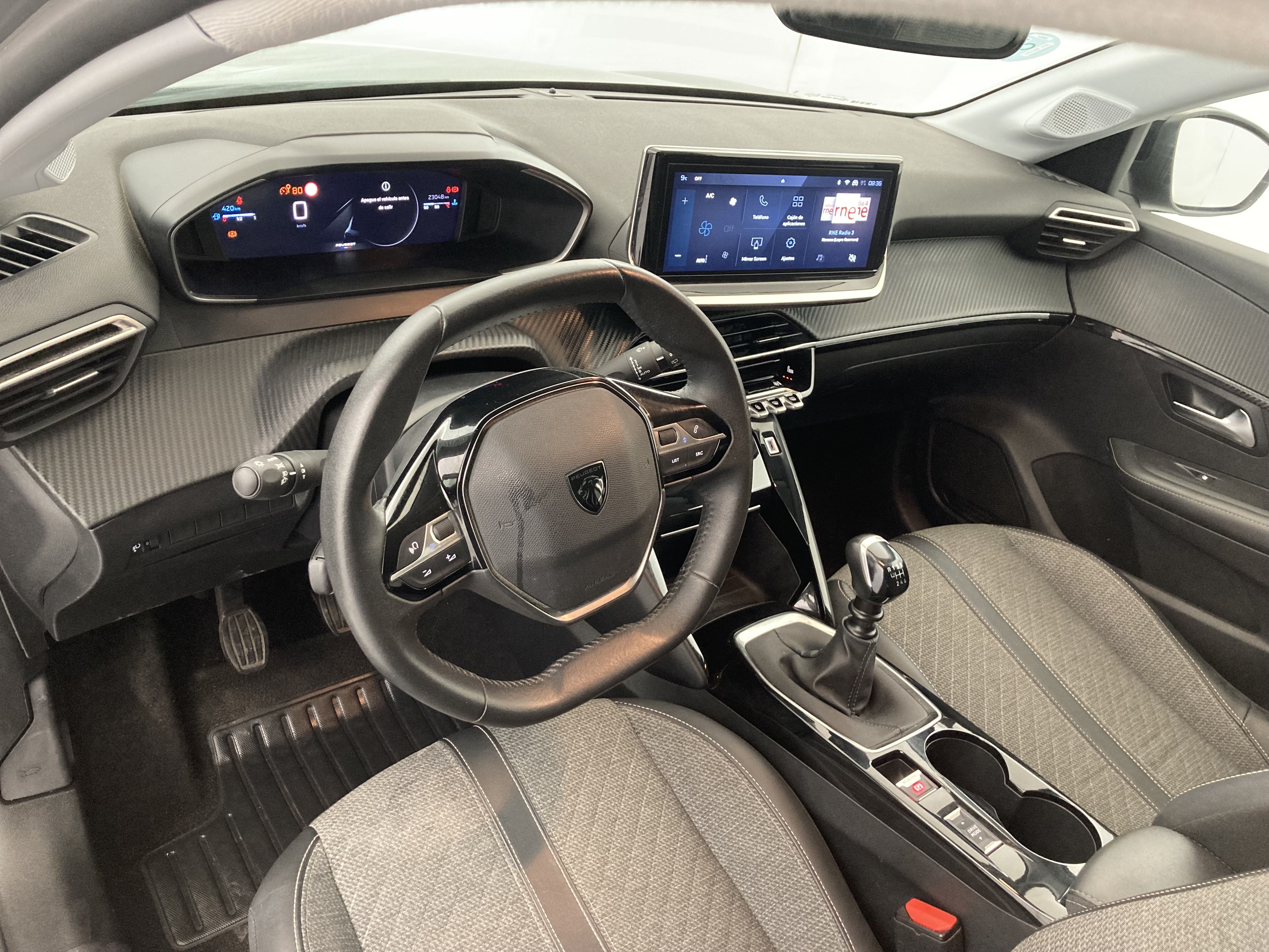 peugeot 208 allure 1.2 PURETECH 100 2024 gris selenium 19