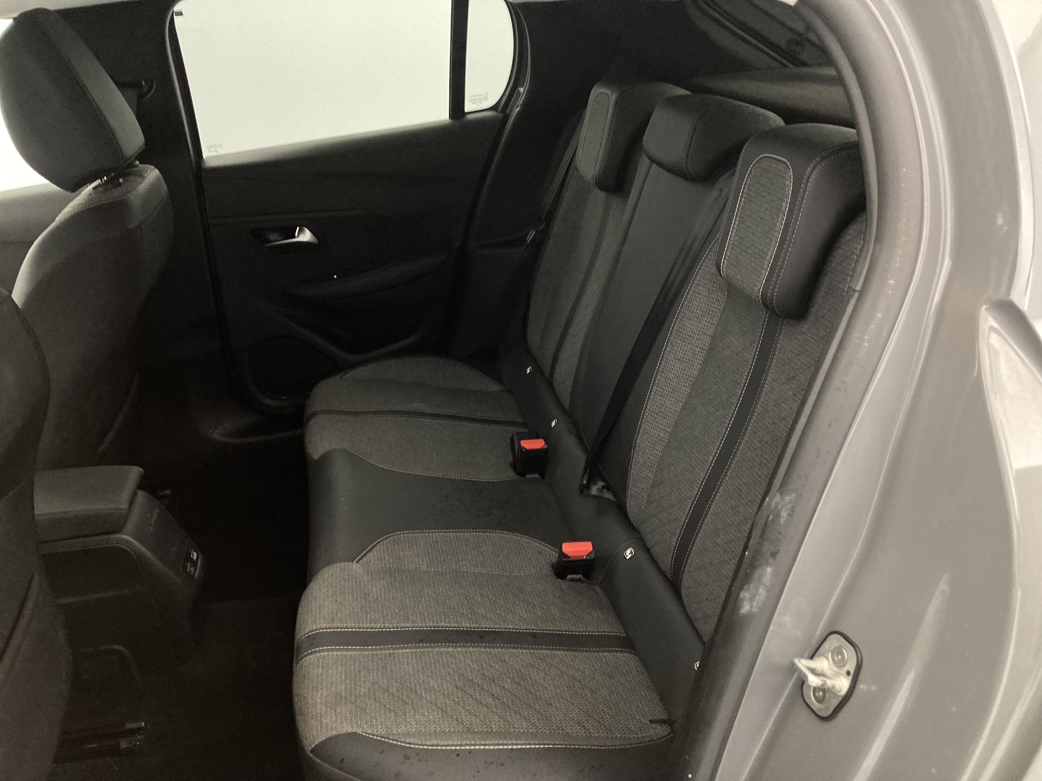 peugeot 208 allure 1.2 PURETECH 100 2024 gris selenium 22