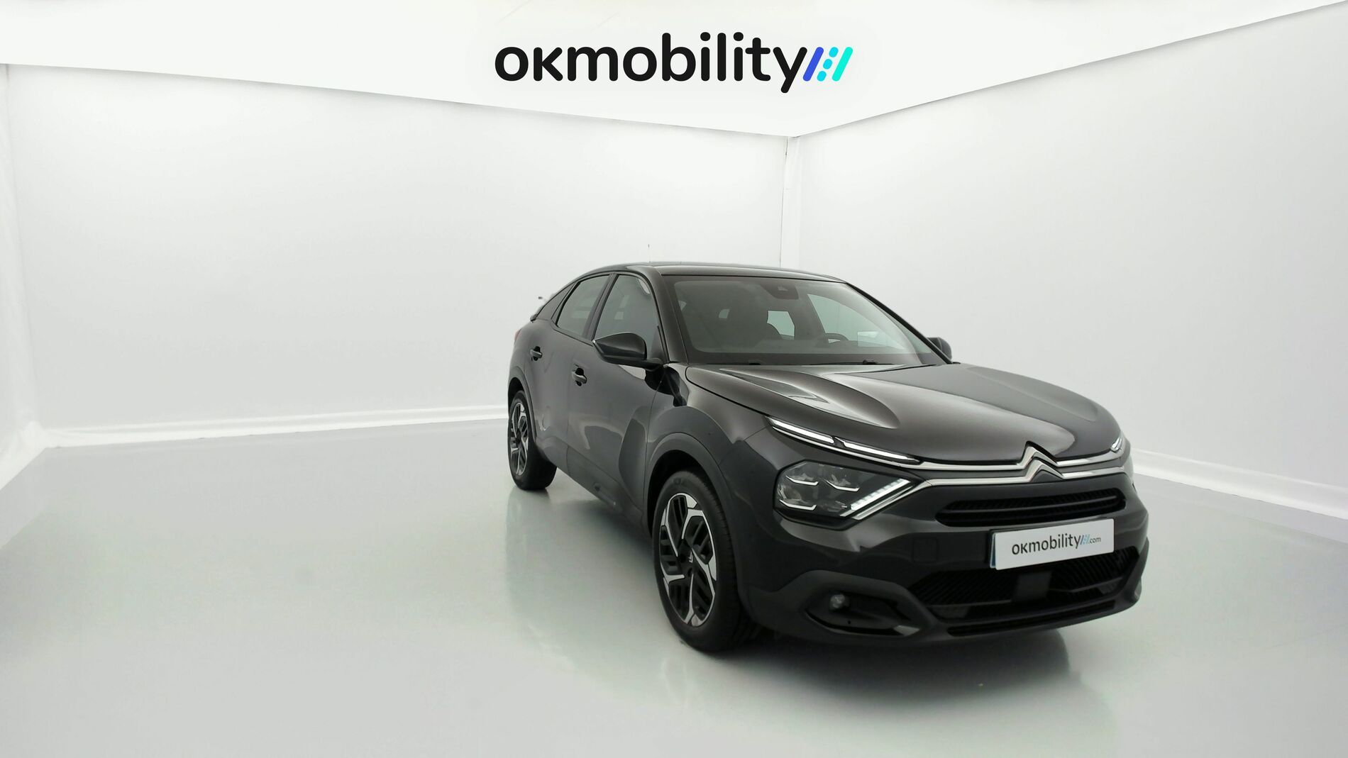 citroen c4 shine 1.2 PURETECH 130 EAT 2023 negro perla nera 3