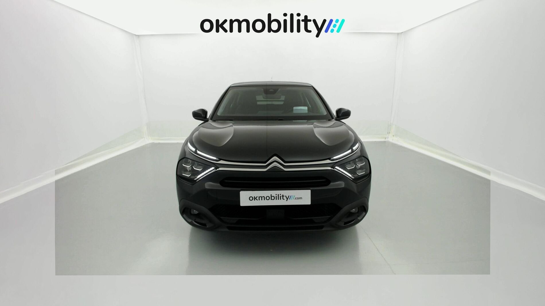 citroen c4 shine 1.2 PURETECH 130 EAT 2023 negro perla nera 4