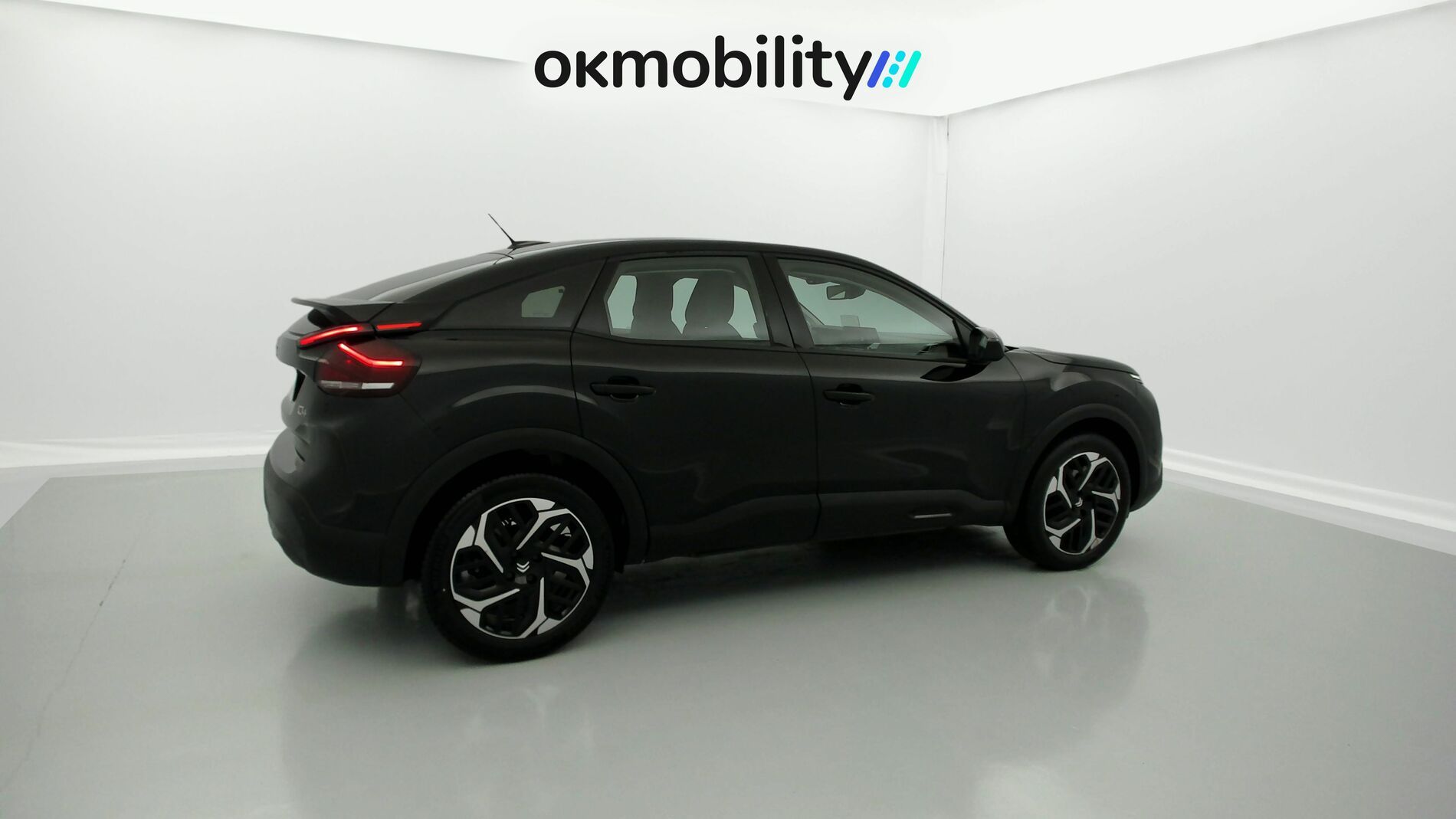 citroen c4 shine 1.2 PURETECH 130 EAT 2023 negro perla nera 12