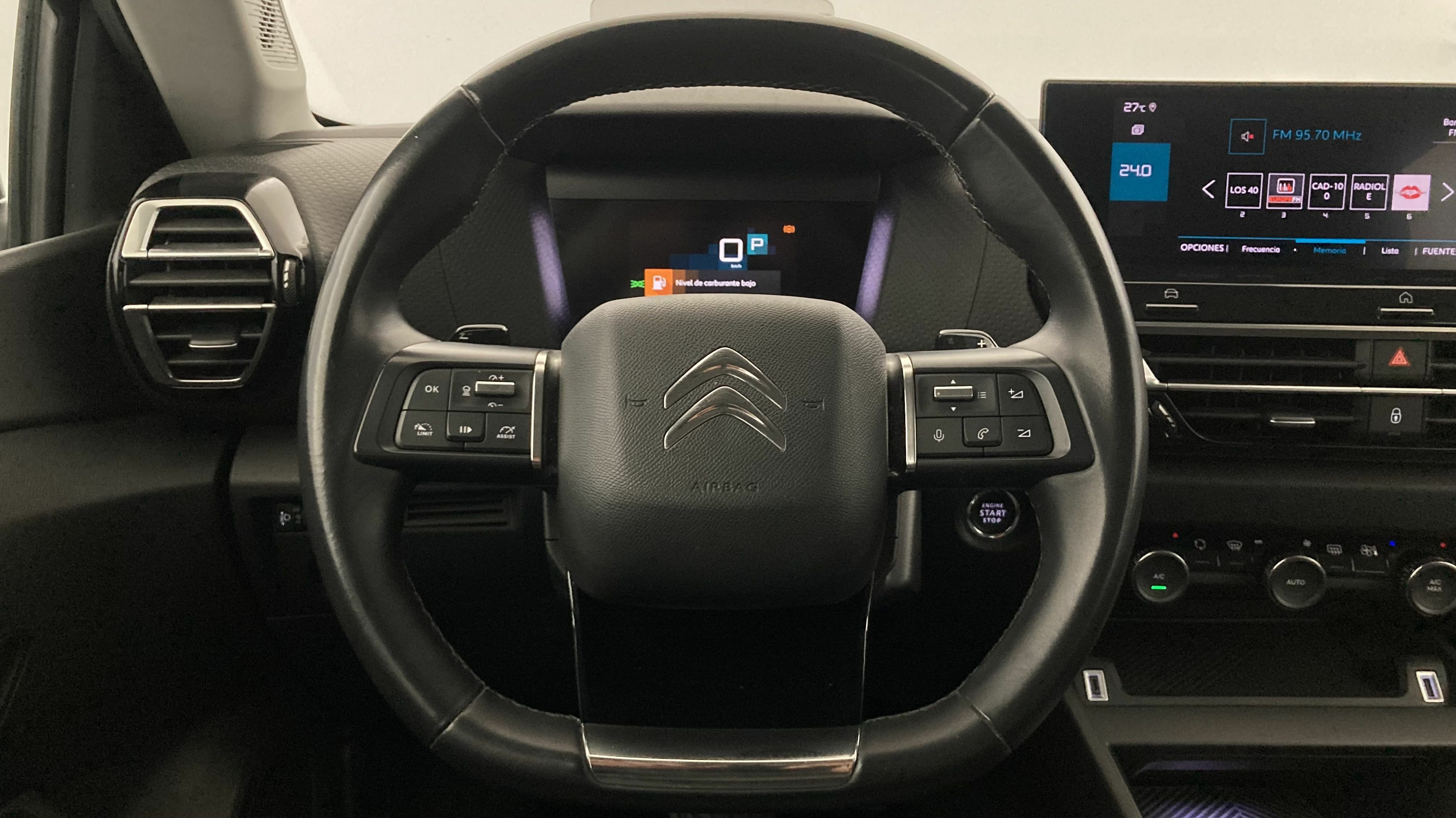 citroen c4 shine 1.2 PURETECH 130 EAT 2023 negro perla nera 17