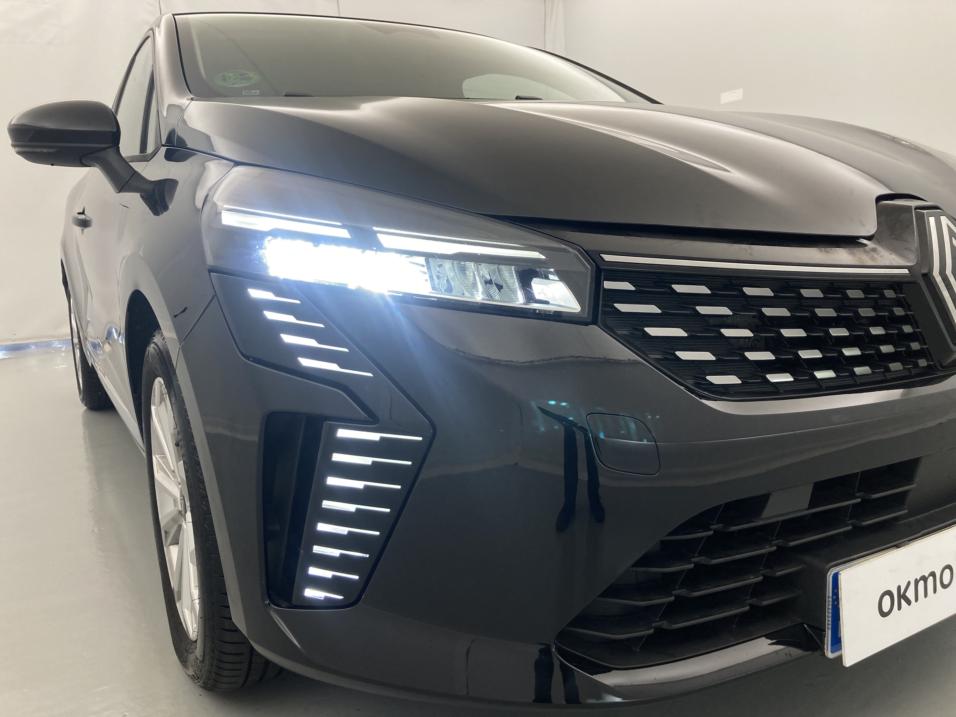 renault clio evolution 1.5 DCI 100 2025 negro brillante 14