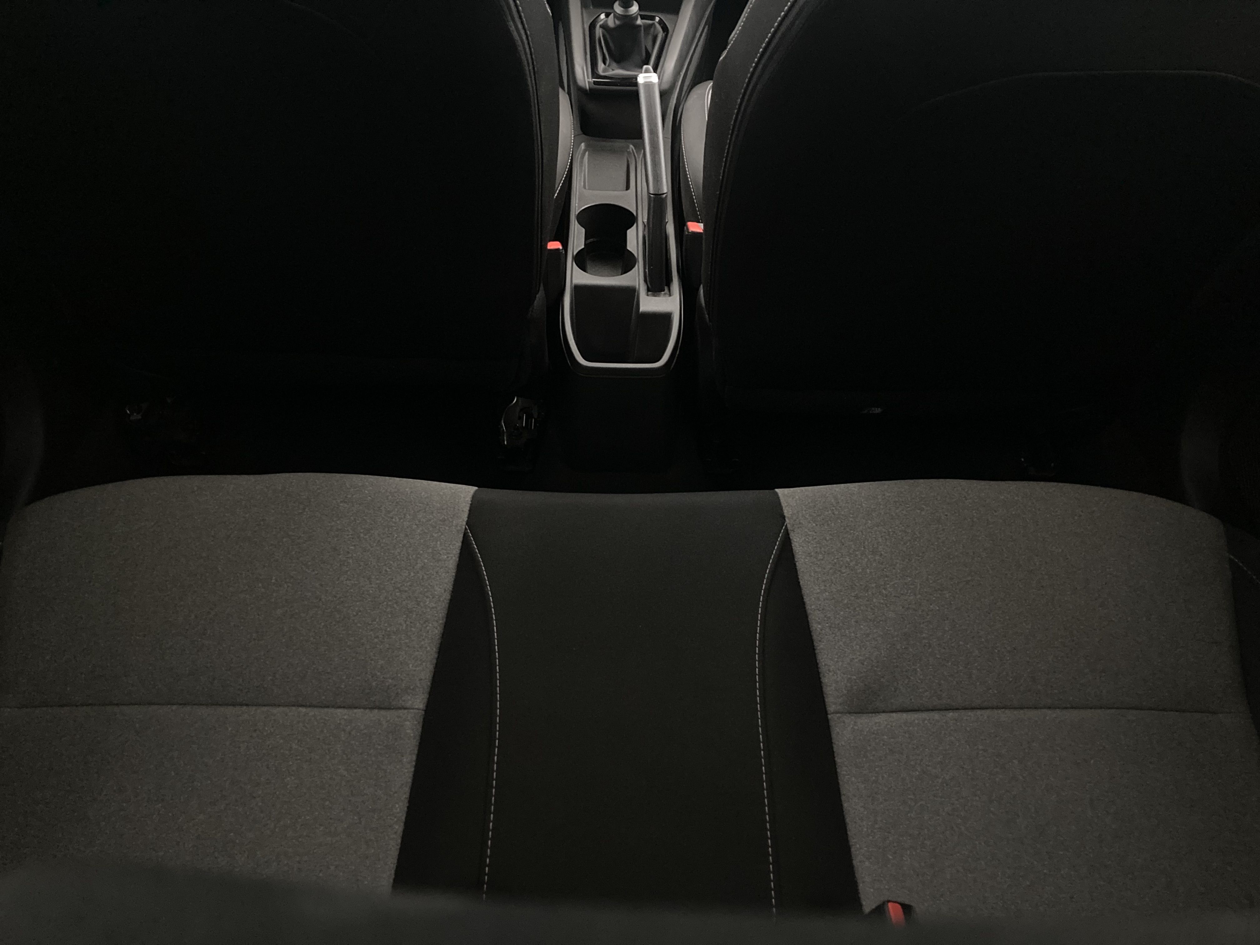 renault clio evolution 1.5 DCI 100 2025 negro brillante 16