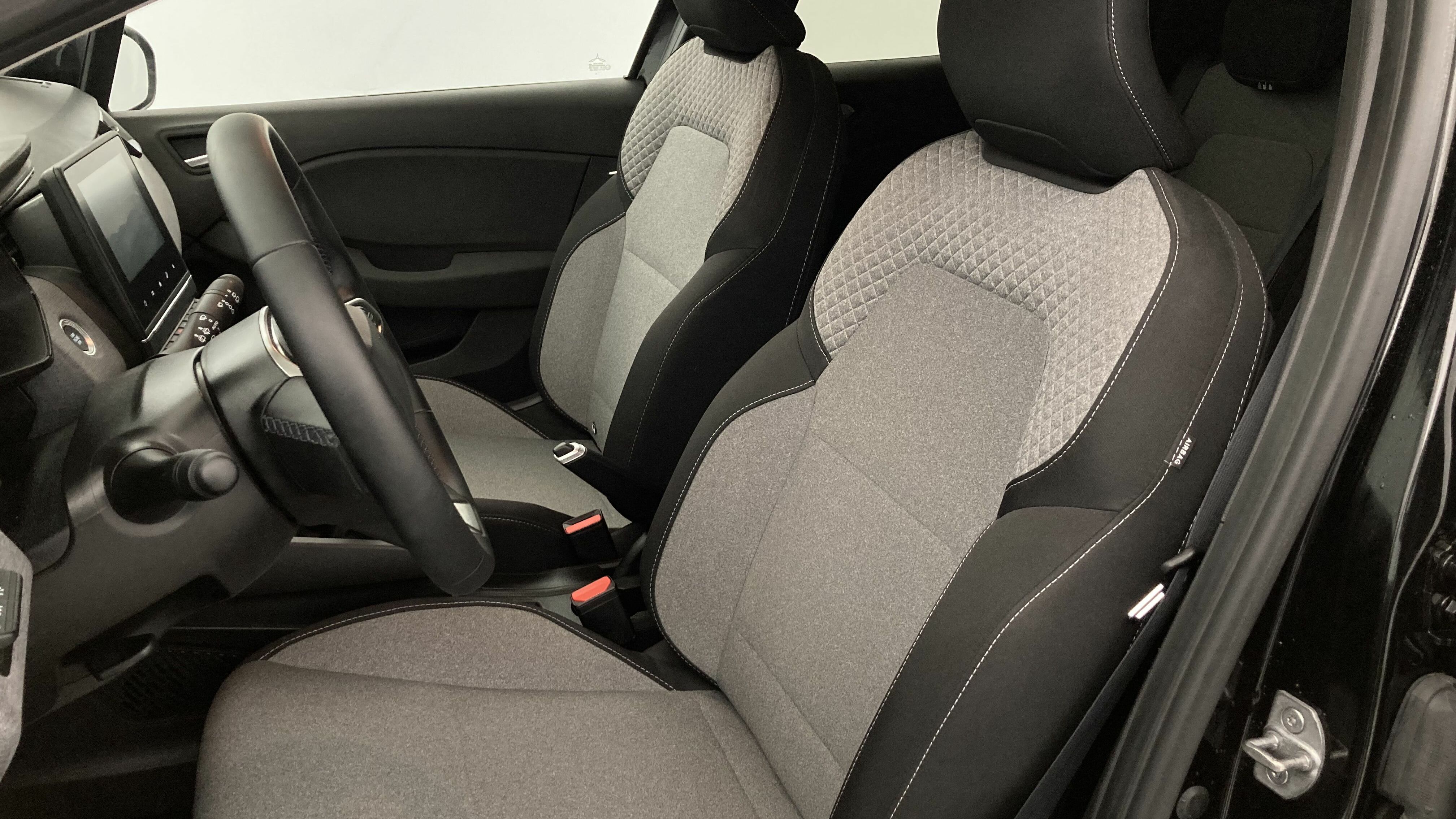 renault clio evolution 1.5 DCI 100 2025 negro brillante 13