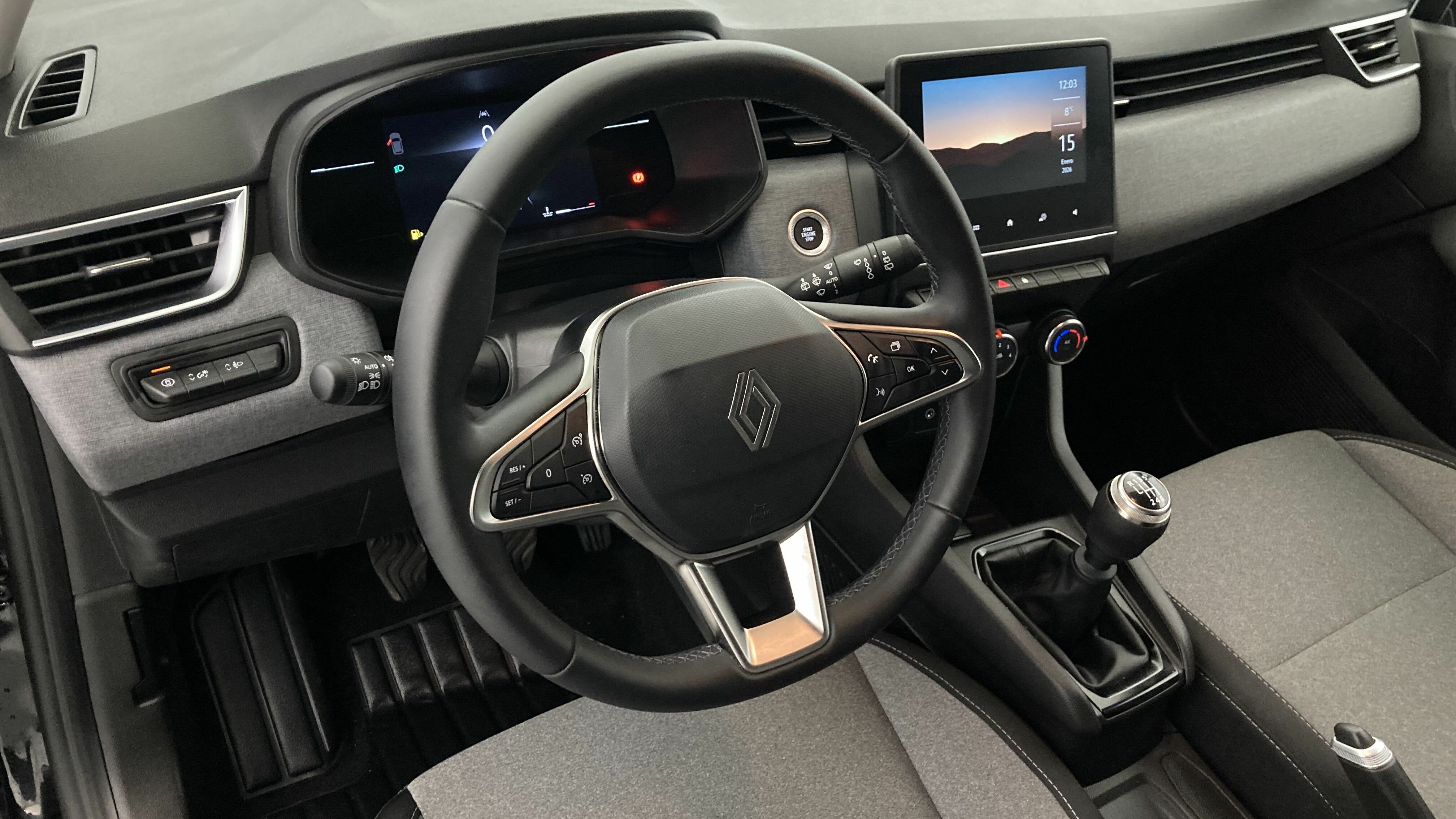 renault clio evolution 1.5 DCI 100 2025 negro brillante 14