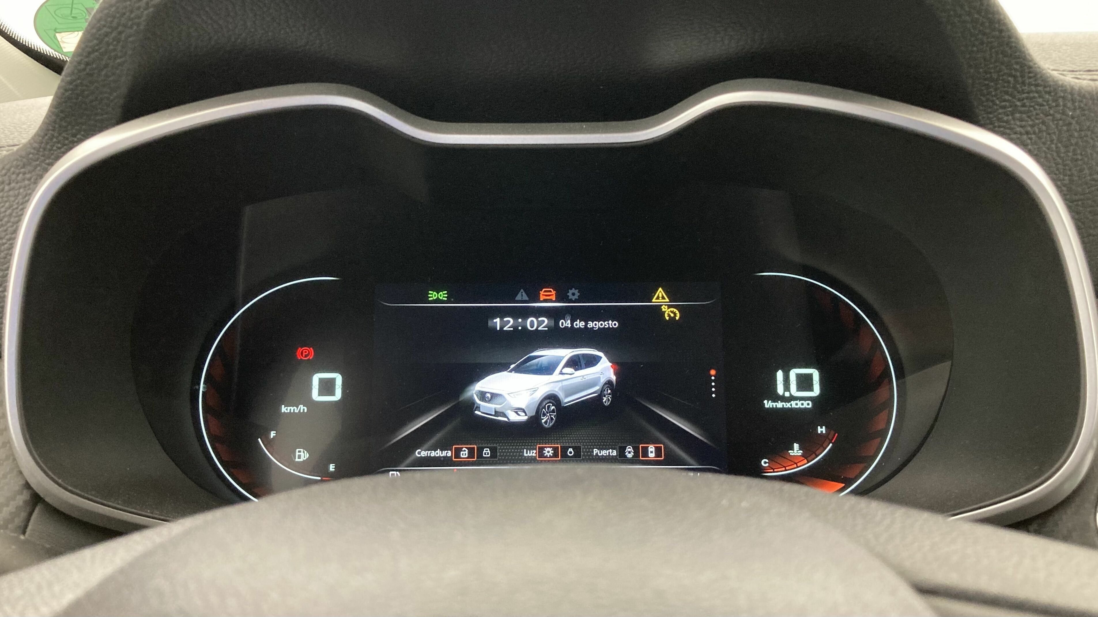 mg zs luxury 1.0 T-GDI 110 AT 2024 pebble black 18