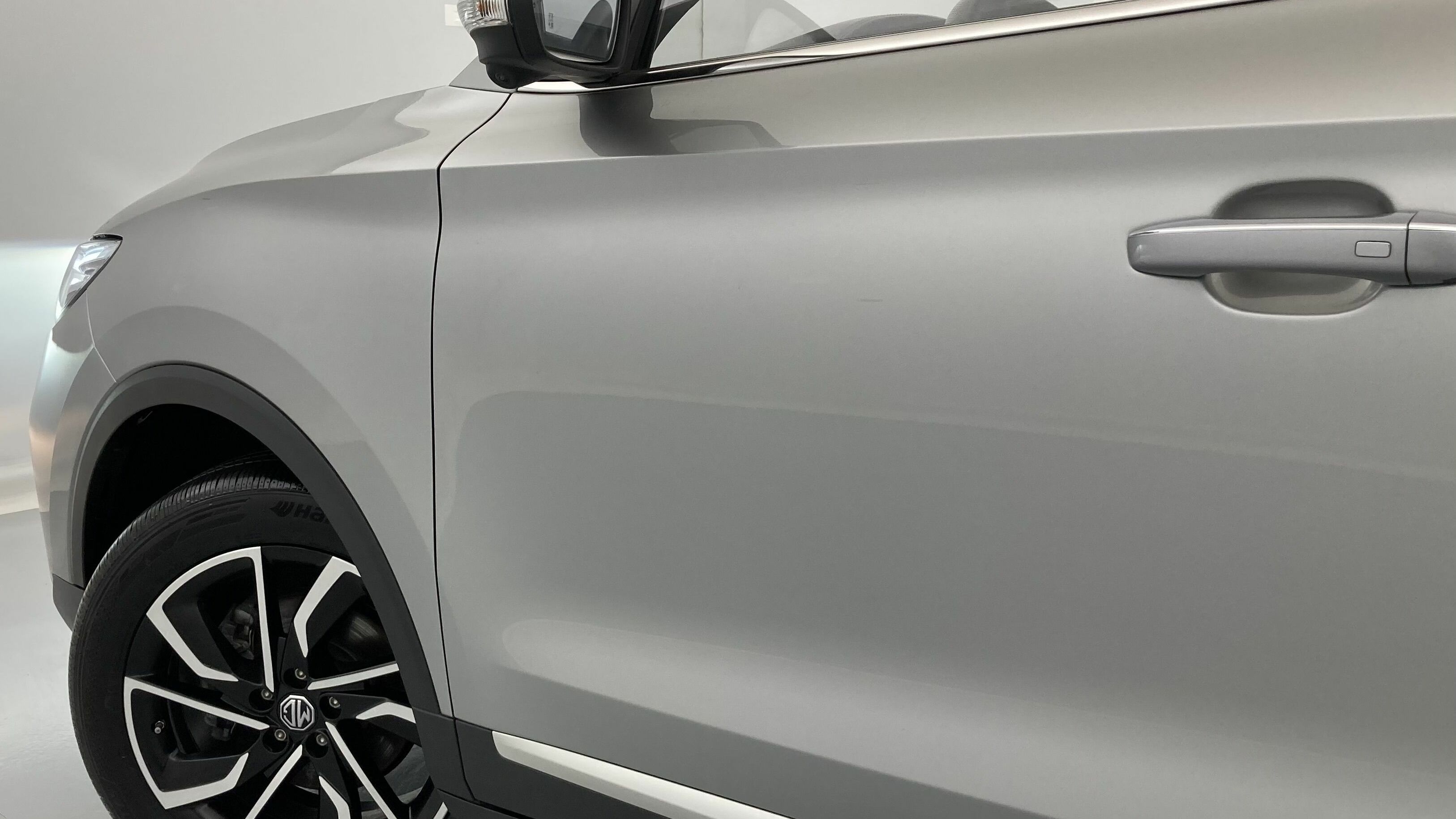 mg zs luxury 1.0 T-GDI 110 AT 2024 cosmic silver 28