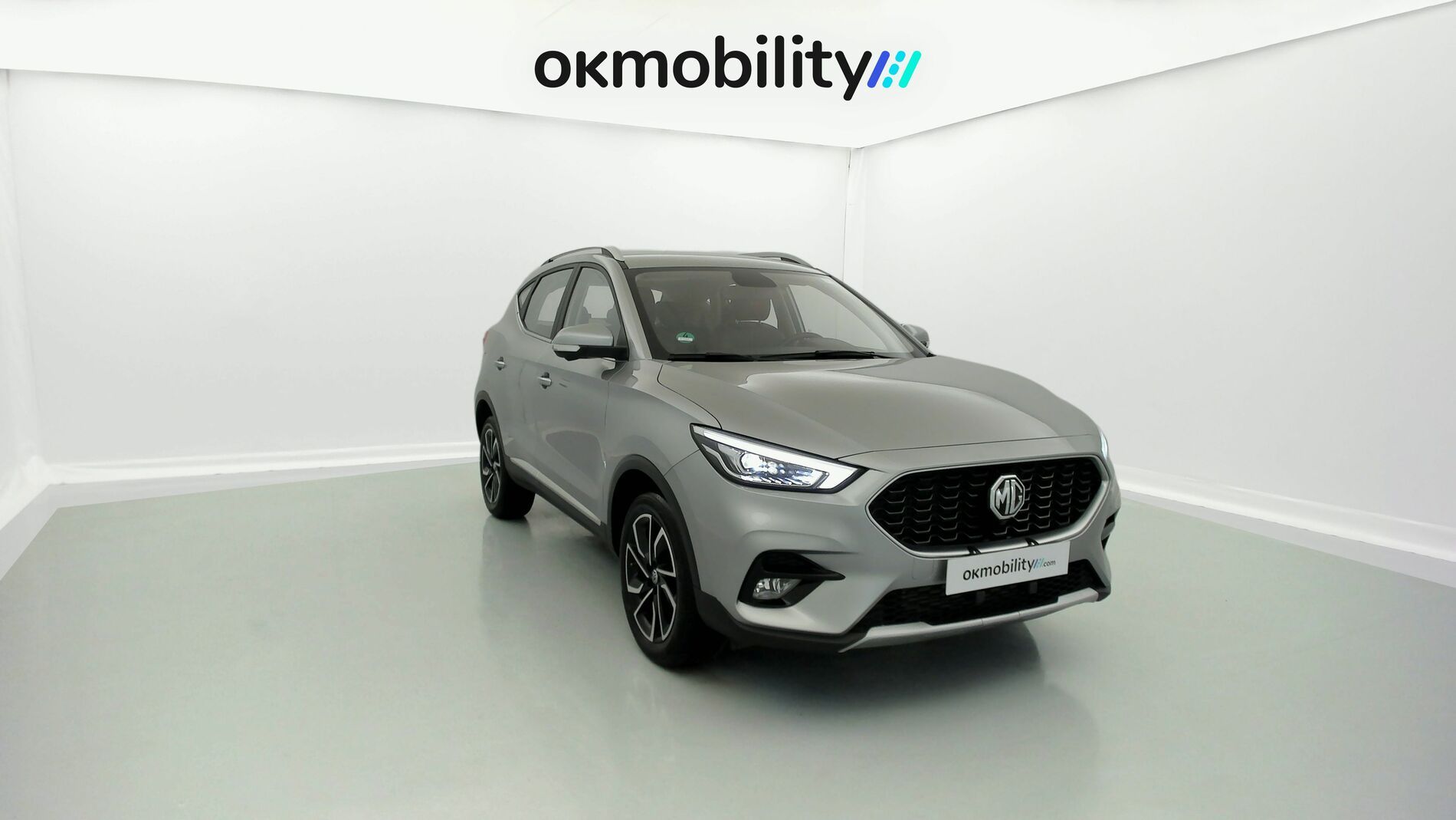 mg zs luxury 1.0 T-GDI 110 AT 2024 cosmic silver 3