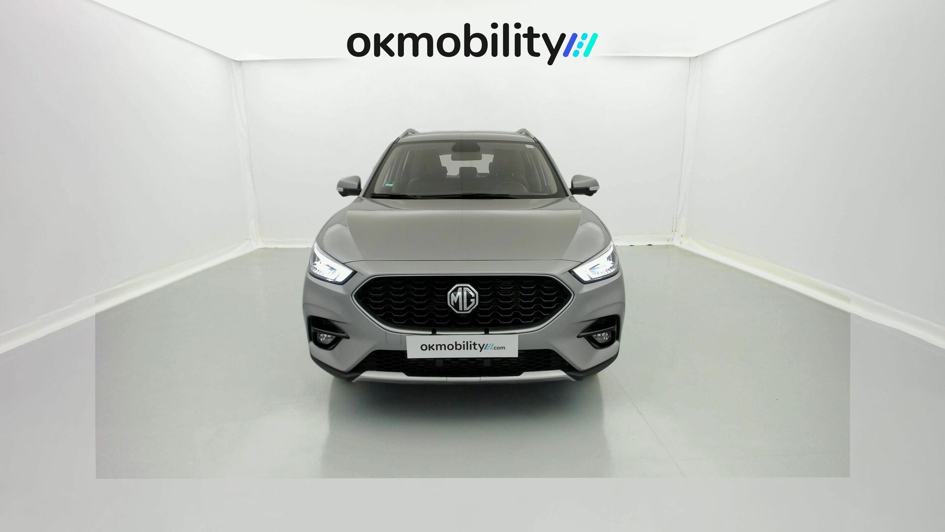mg zs luxury 1.0 T-GDI 110 AT 2024 cosmic silver 4