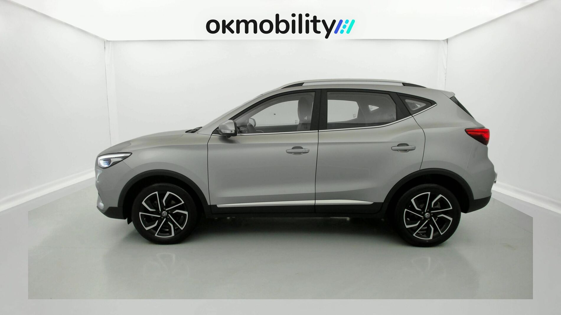 mg zs luxury 1.0 T-GDI 110 AT 2024 cosmic silver 7