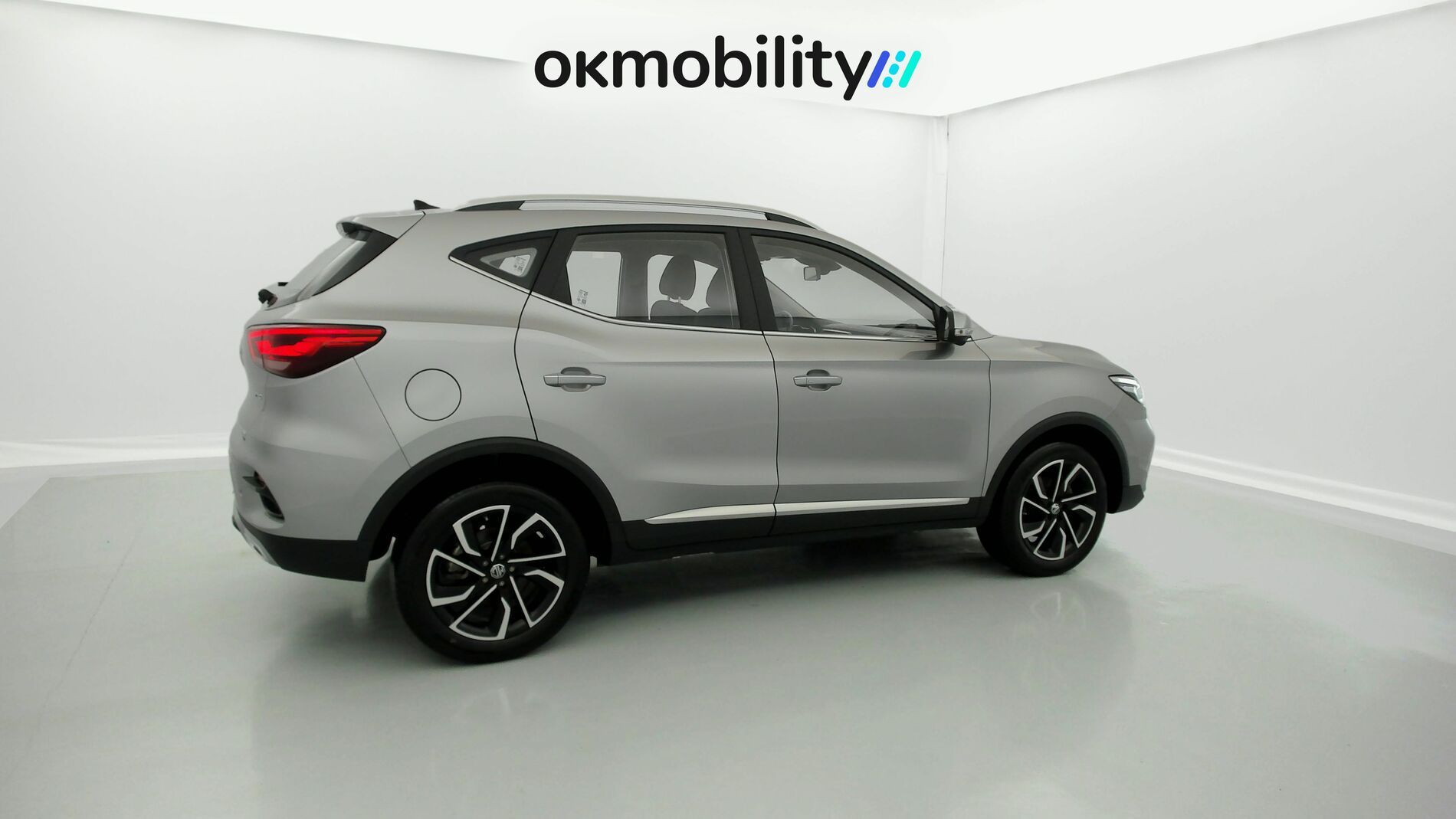 mg zs luxury 1.0 T-GDI 110 AT 2024 cosmic silver 12