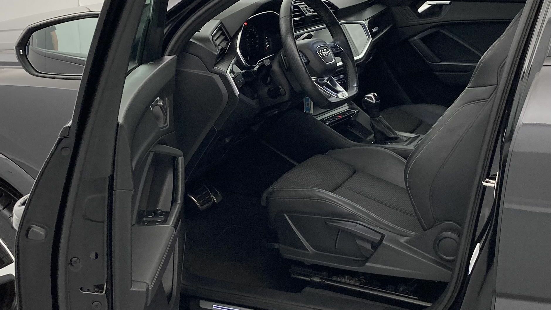 audi q3 sportback s line 35 TDI 150 STRONIC 2023 mythosschwarz metallic 13
