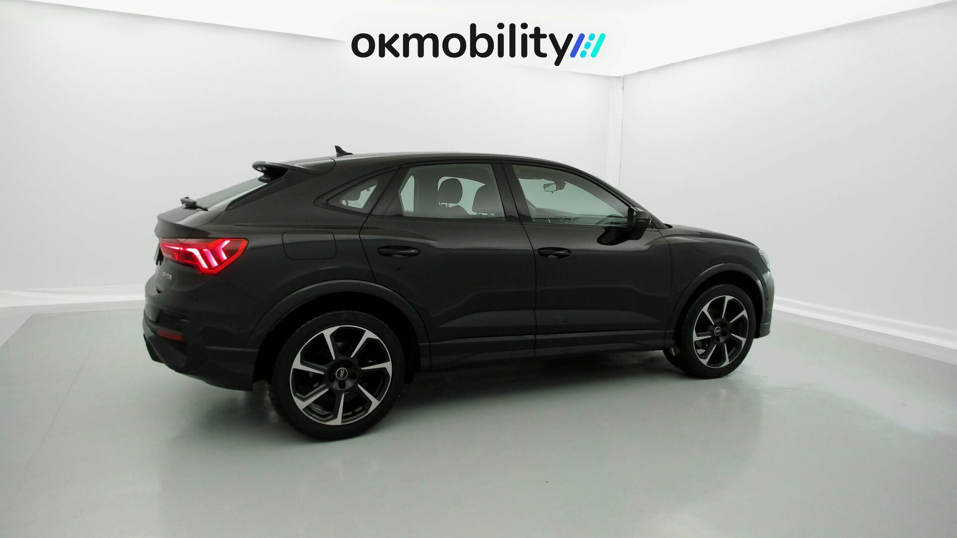 audi q3 sportback s line 35 TDI 150 STRONIC 2023 mythosschwarz metallic 12
